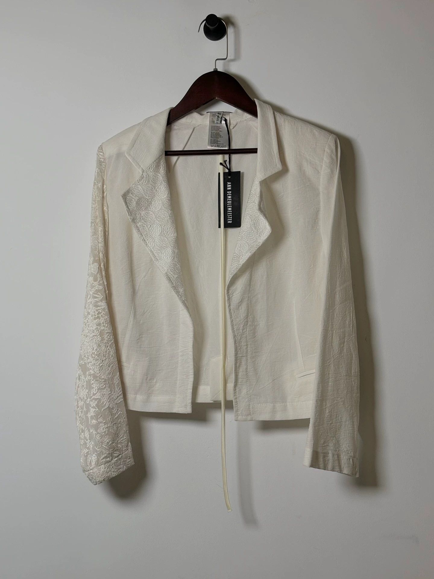 Ann Demeulemeester Ann Demeulemeester White Jacquard Embroidered Short Jacket Size S / US 4 / IT 40 - 4 Thumbnail