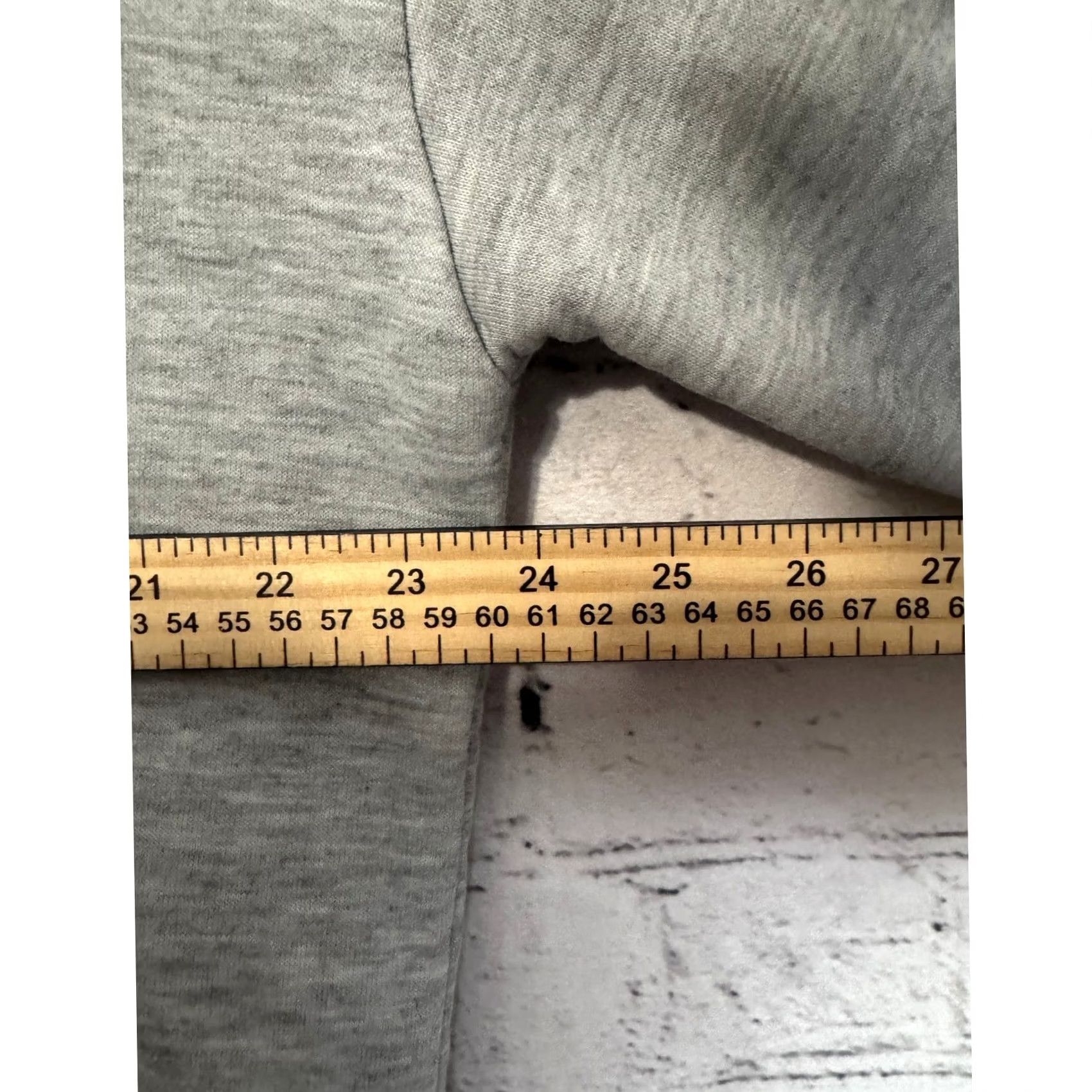 Vintage Michigan Wolverines Crewneck Sweatshirt Gray Mens Pullover Classic Comfort XL Size US XL / EU 56 / 4 - 5 Thumbnail