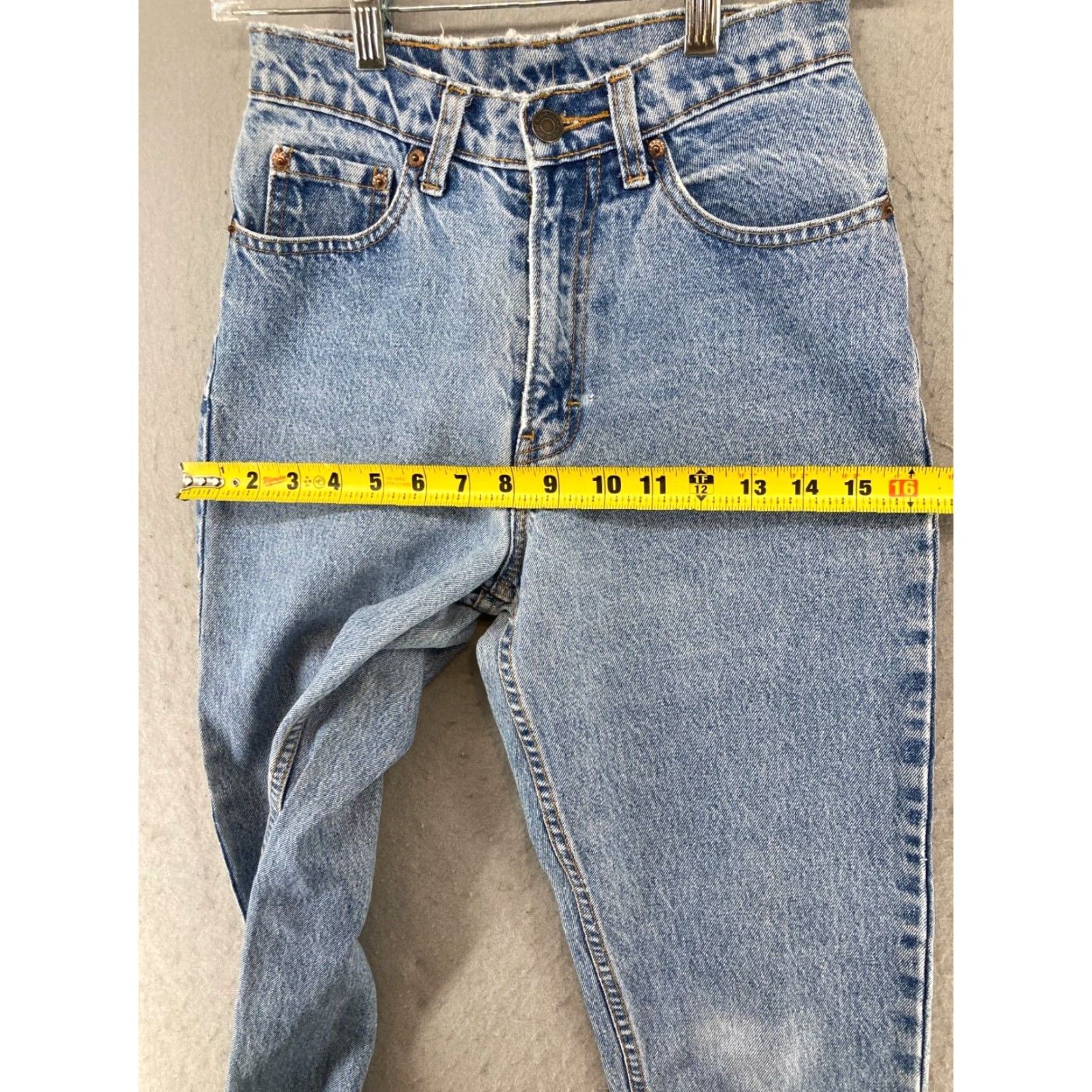 Jordache VINTAGE Jordache Jeans Tapered Womens 5 Medium Blue 90s Pattern: Solid 5-Pocket Denim 28in Inseam Mens/ Womens? Size 27" / US 4 / IT 40 - 5 Thumbnail