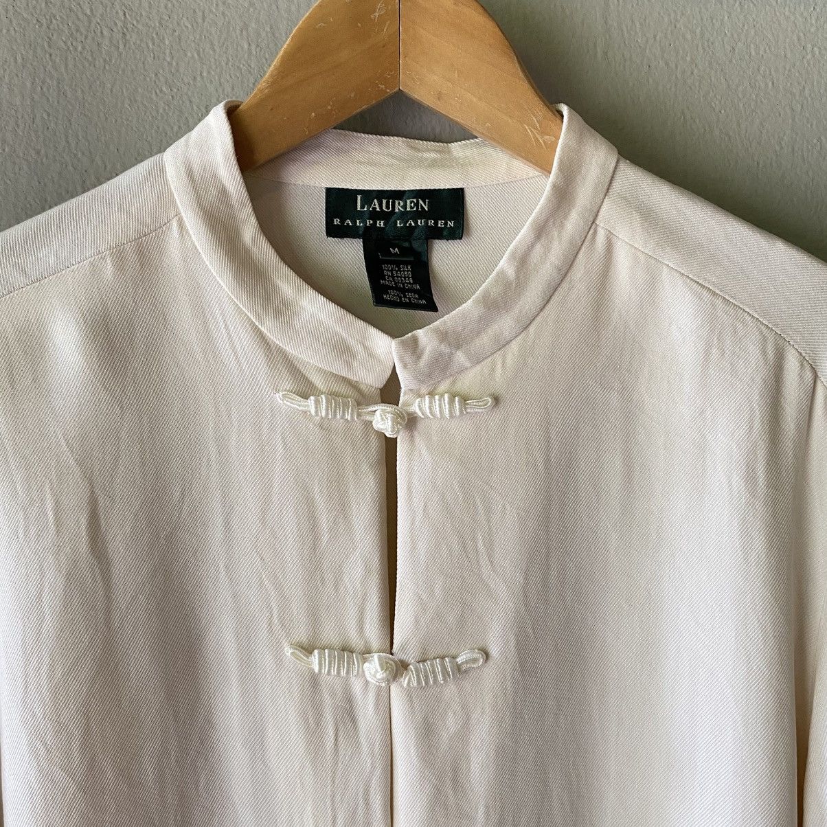 Designer × Japanese Brand LAUREN RALPH LAUREN Elegant Soft Chinese Knot Button Blouse Size M / US 6-8 / IT 42-44 - 7 Thumbnail