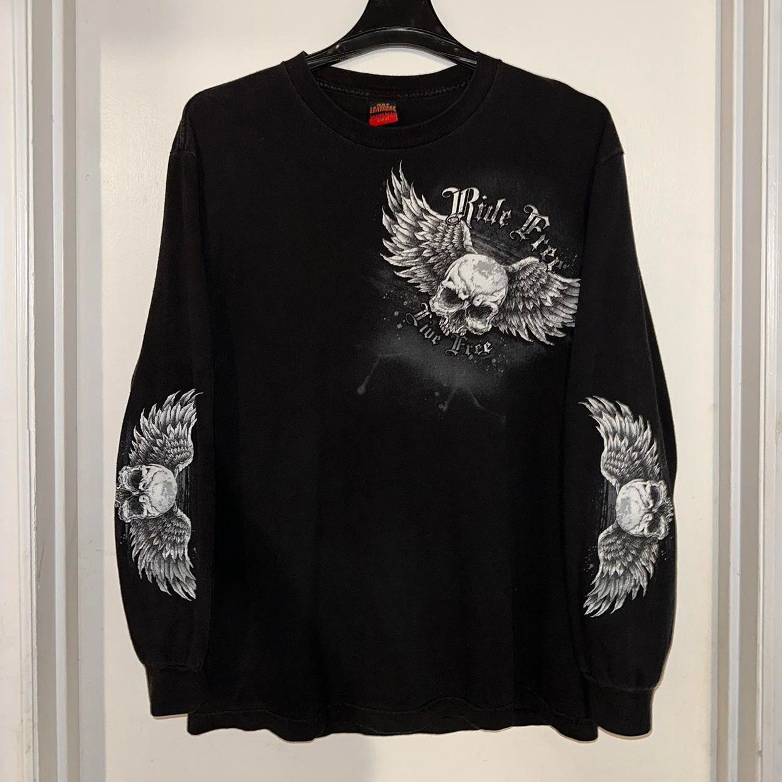 Harley Davidson × Vintage Vintage HOT LEATHERS Skull LS T Shirt Harley Davidson size L Size US L / EU 52-54 / 3 - 7 Thumbnail