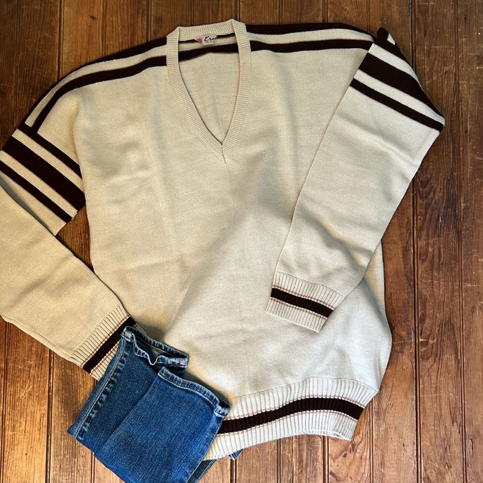Other Vintage 1970s Erol V neck pull over sweater tan brown Size US S / EU 44-46 / 1 - 7 Thumbnail