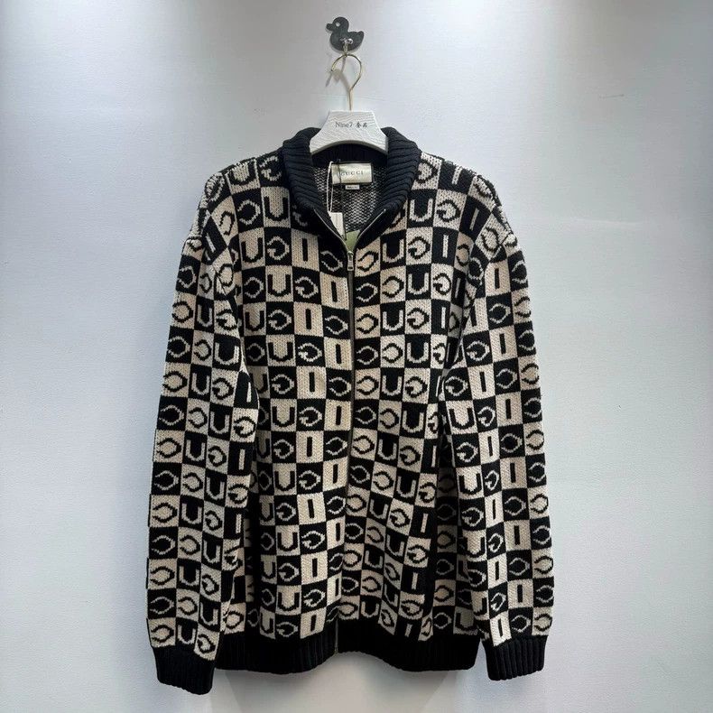 Gucci Black and white checkerboard letter zipper knitted ja