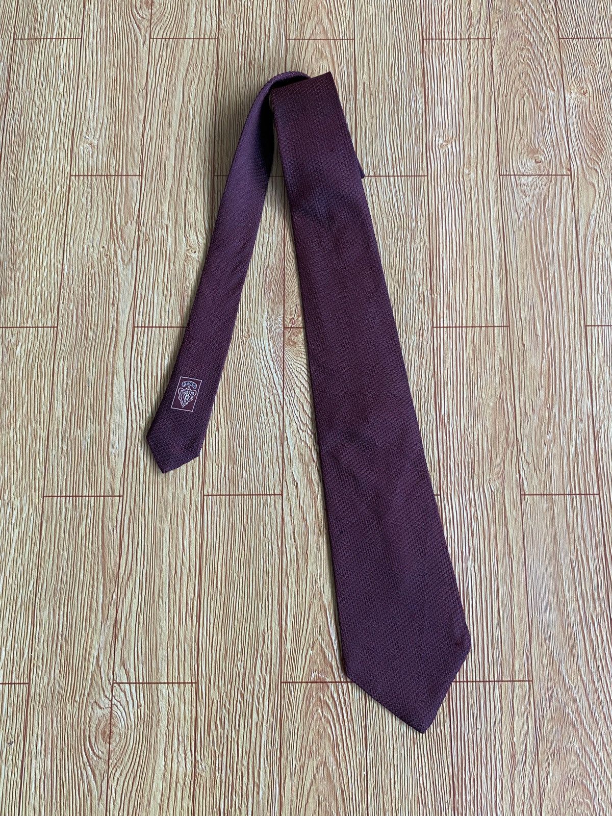Rare Vintage Brand Gucci 100% Silk Neck Tie 2000s