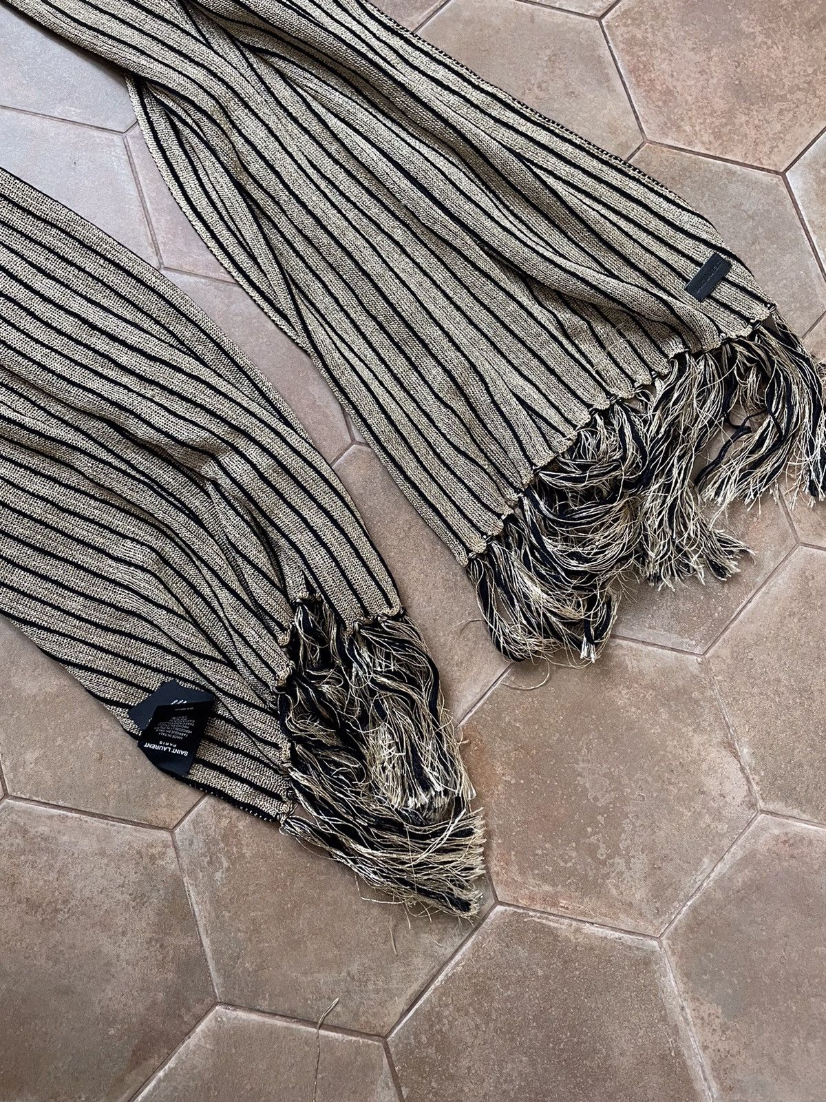 Saint Laurent Paris SAINTS LAURENT WOOL SCARF Size ONE SIZE - 12 Thumbnail