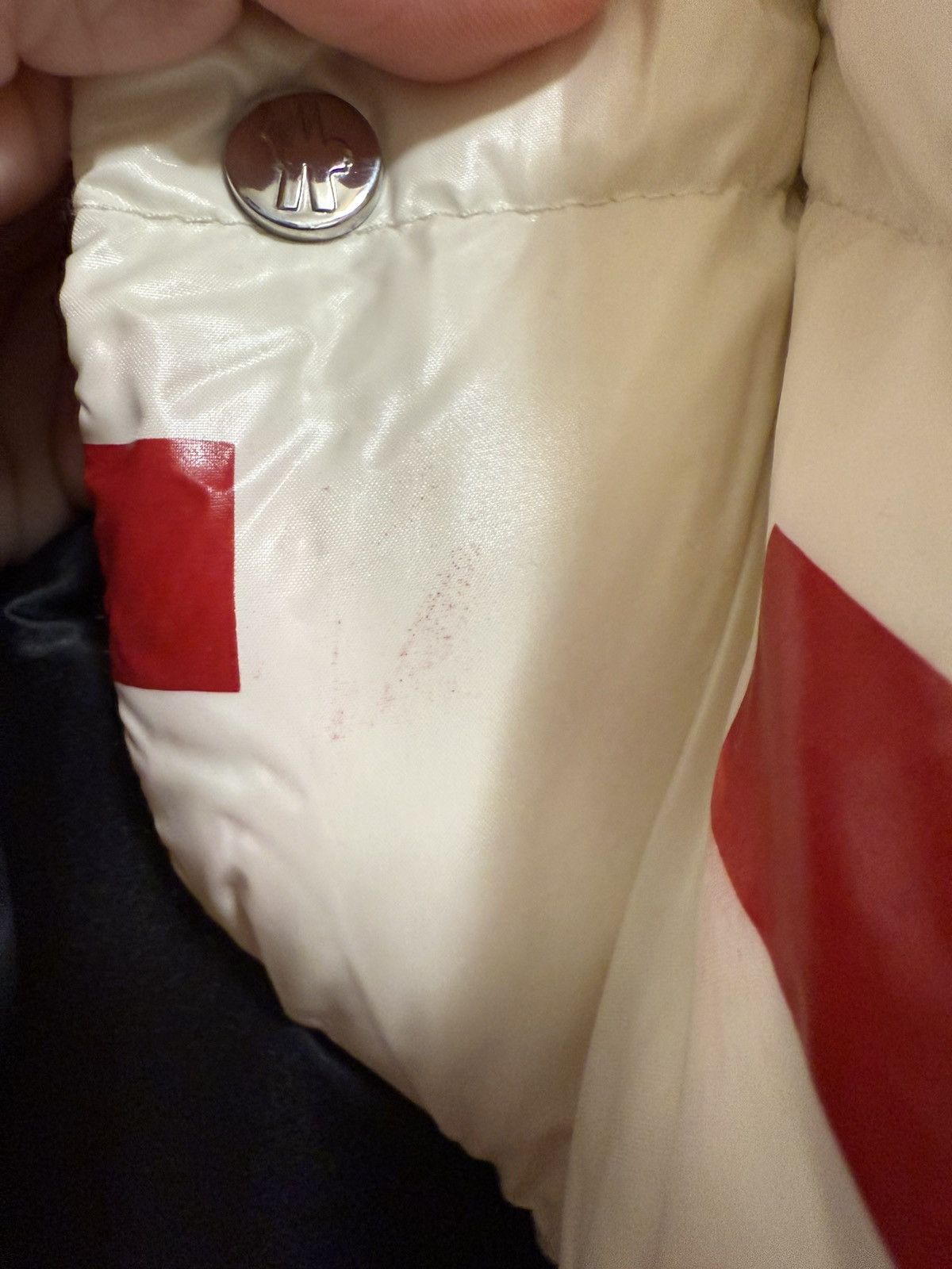 Moncler × Valentino White / Red Moncler X Valentino Coat size 52 (L/XL MENS) Size US L / EU 52-54 / 3 - 22 Thumbnail