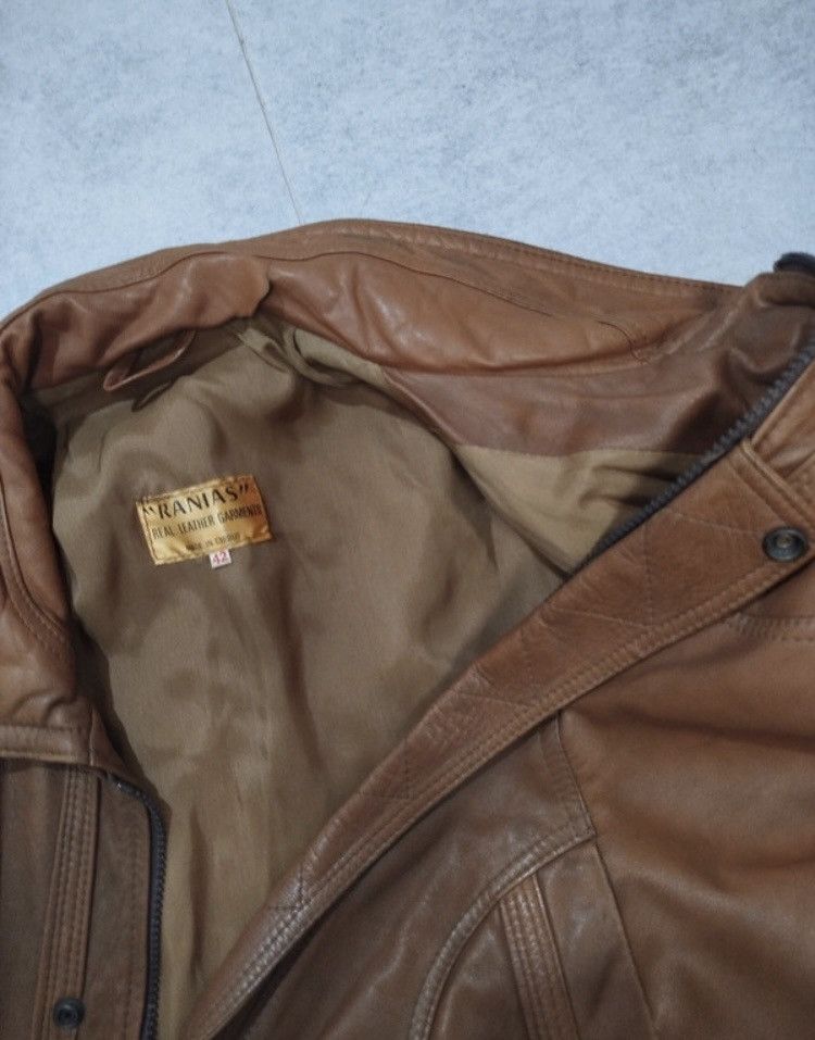 Designer × Vintage 80s Faded camel Brown chunky Leather Oversized bomber jacket Size US XL / EU 56 / 4 - 3 Thumbnail