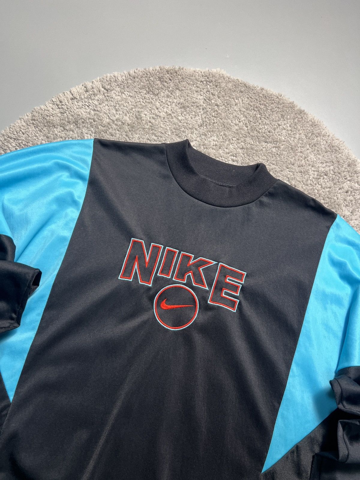 Nike × Vintage Vintage Nike Big logo sweatshirt Rare Size US S / EU 44-46 / 1 - 2 Thumbnail