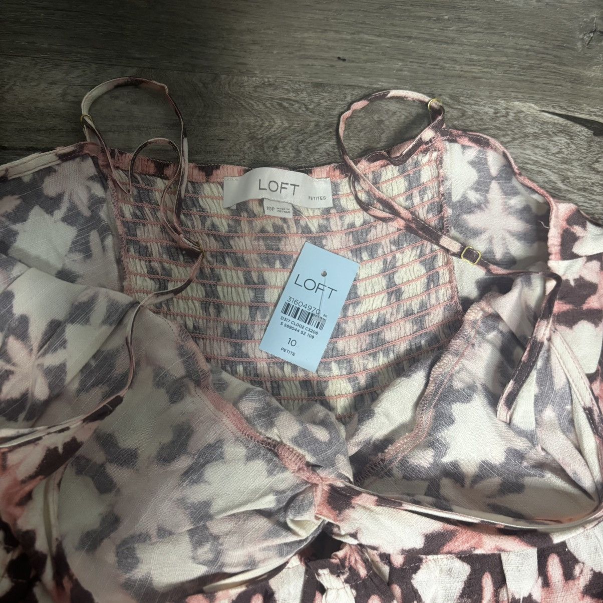 Loft NWT LOFT Sunwashed Floral Twist Tiered Midi Dress, Size 10P Size M / US 6-8 / IT 42-44 - 6 Thumbnail