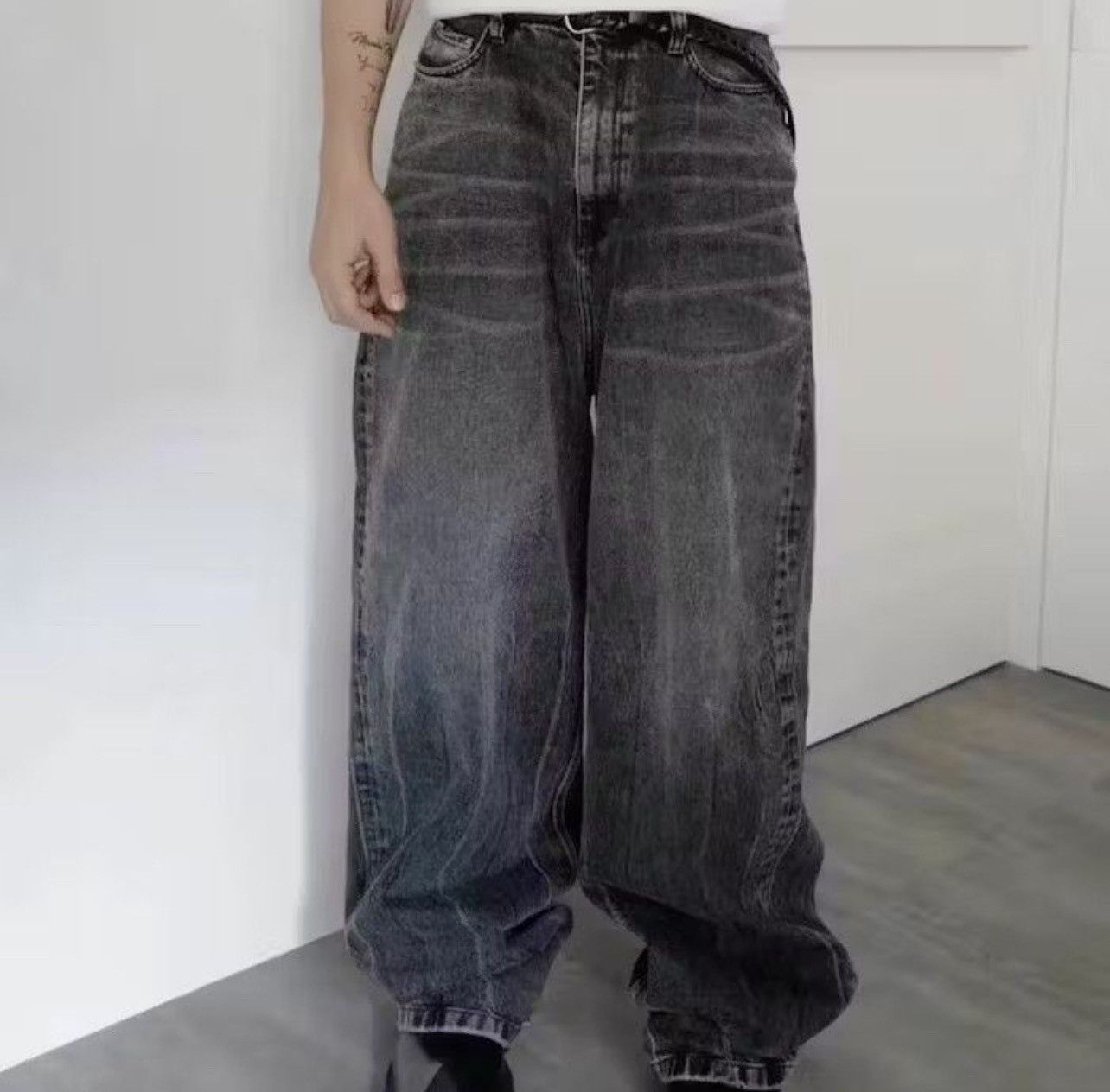 Japanese Brand Black Washed Damage Baggy jeans Size US 34 / EU 50 - 1 Thumbnail