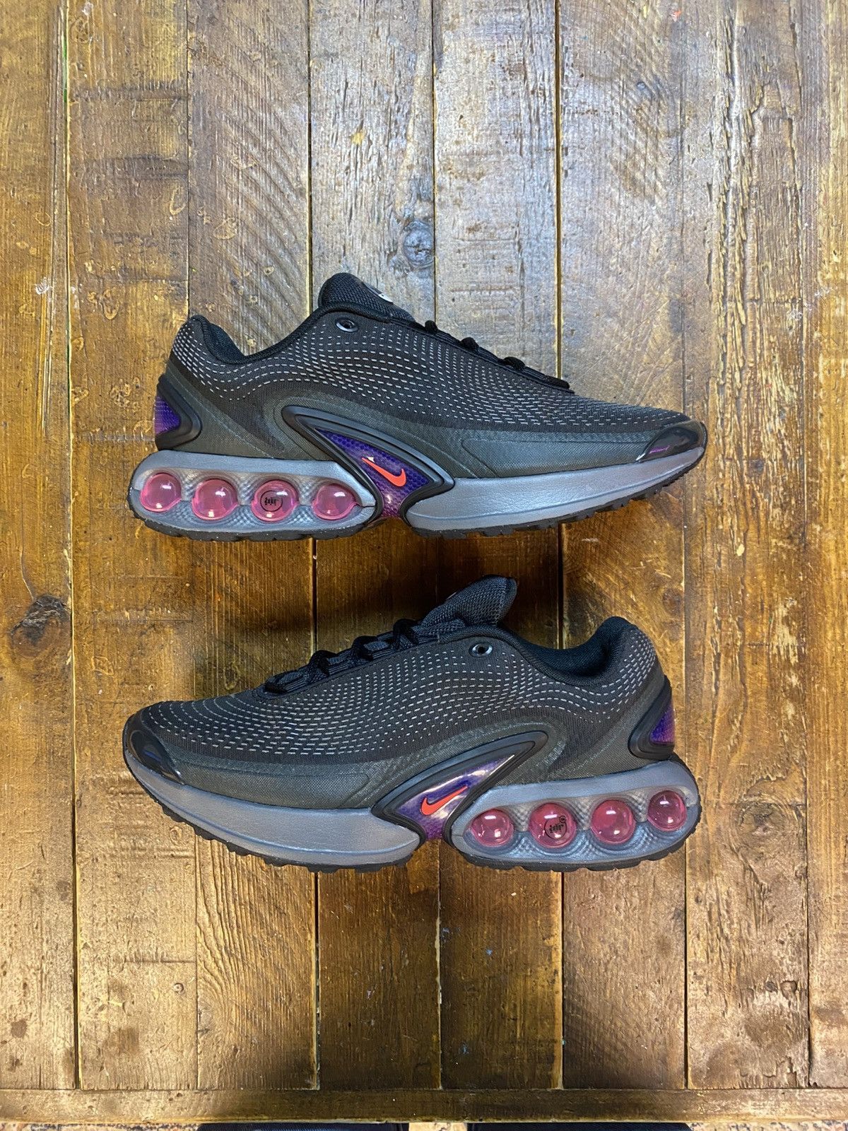 Nike Air Max DN “All Night” Size US 9 / EU 42 - 2 Thumbnail