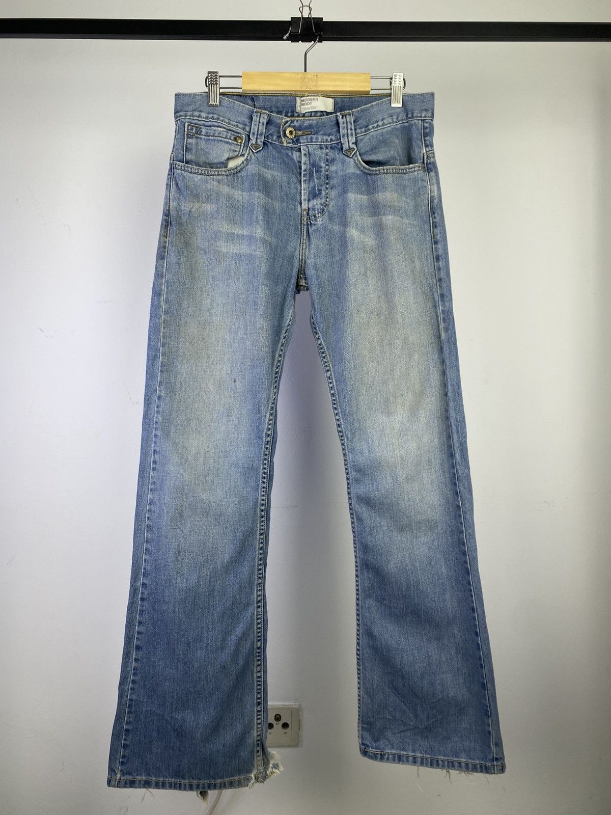 Levi's Levi’s SilverTab Modern Boot Cut Jeans Vintage Style Denim Size US 30 / EU 46 - 1 Thumbnail