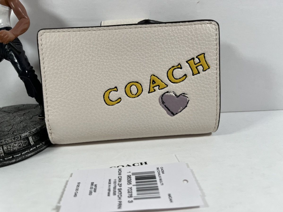 Coach NWT Coach Medium Corner Zip Wallet With Sketch Print Size ONE SIZE - 4 Thumbnail