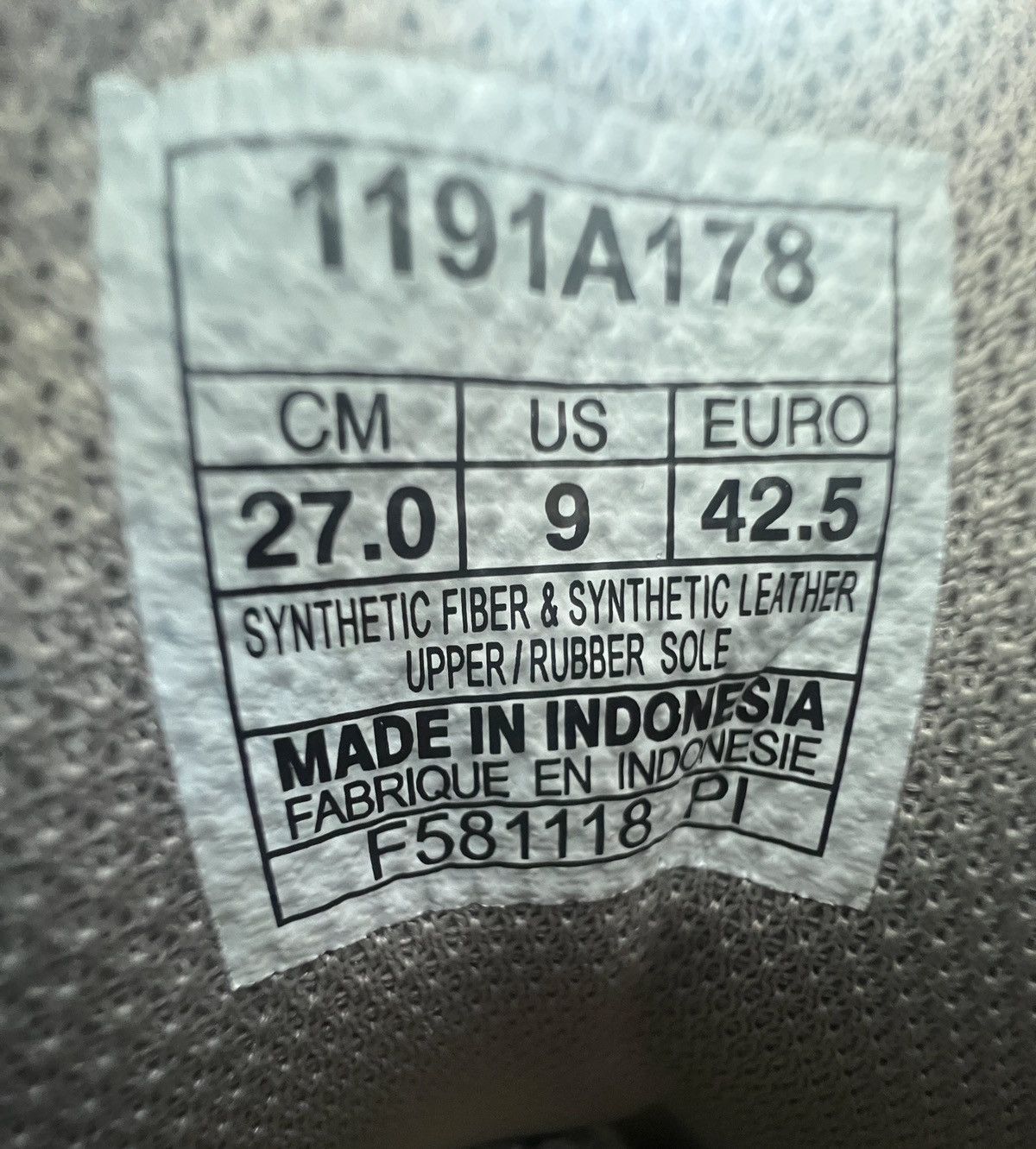 Asics 2019 ASICS Gel Kayano 5 OG - Size 9 Size US 9 / EU 42 - 7 Thumbnail