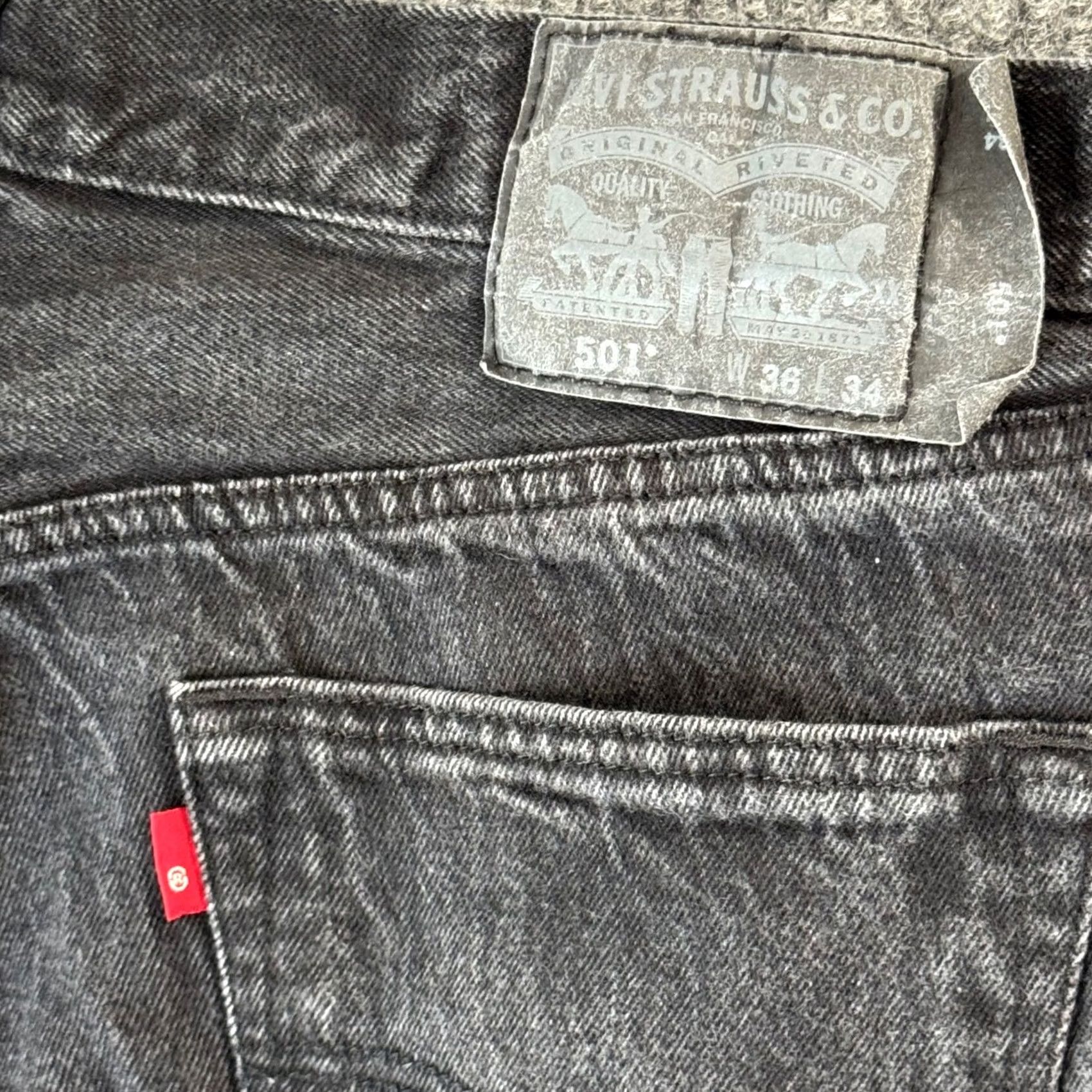 Levi's Levi's 501 Jeans Mens Straight Leg Black Wash Distressed Denim Button Fly 36x31 Size US 36 / EU 52 - 3 Thumbnail