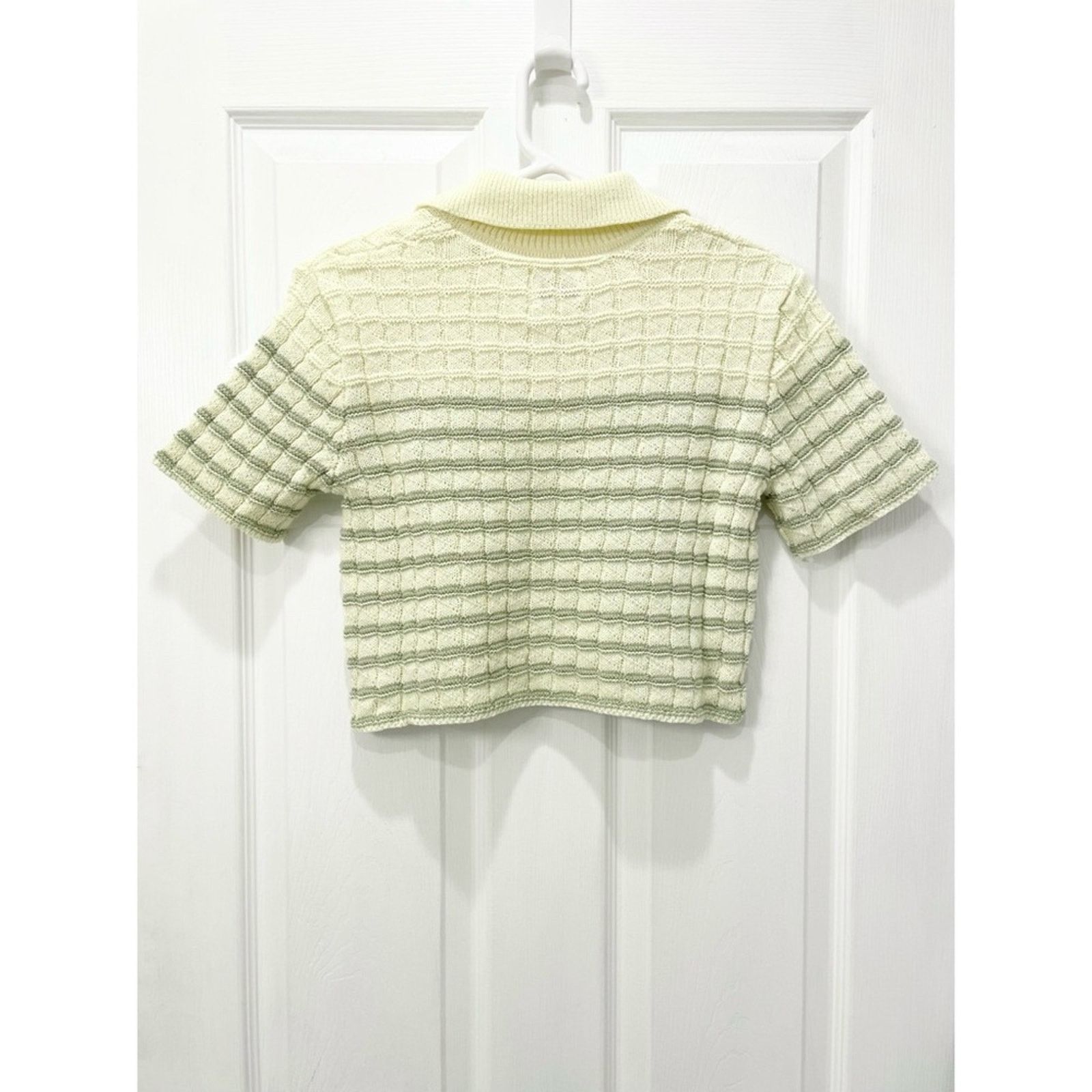 Urban Outfitters Urban Outfitters Kimchi Blue Oliver Button-Down Sweater S Size S / US 4 / IT 40 - 2 Thumbnail