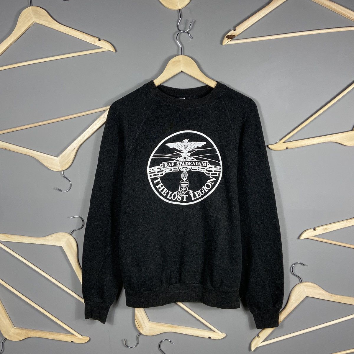 Vintage Vintage 70s GREAT BRITAIN RAF The Lost Legion Sweatshirt Size US XL / EU 56 / 4 - 1 Thumbnail