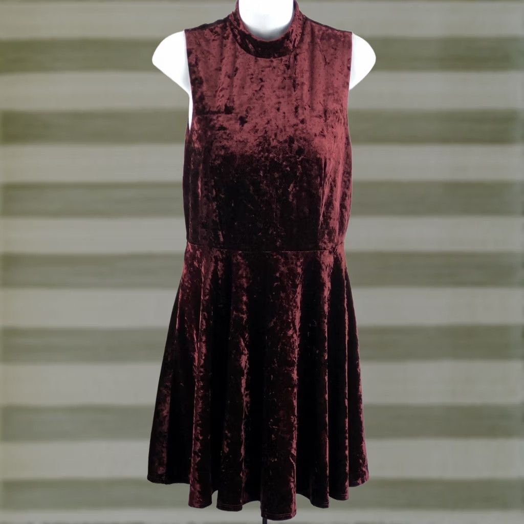 Vintage City Studio sleeveless mock neck dress 11 Red velour fit & flare Gothic Fairy Women's Dress Size L / US 10 / IT 46 - 1 Thumbnail