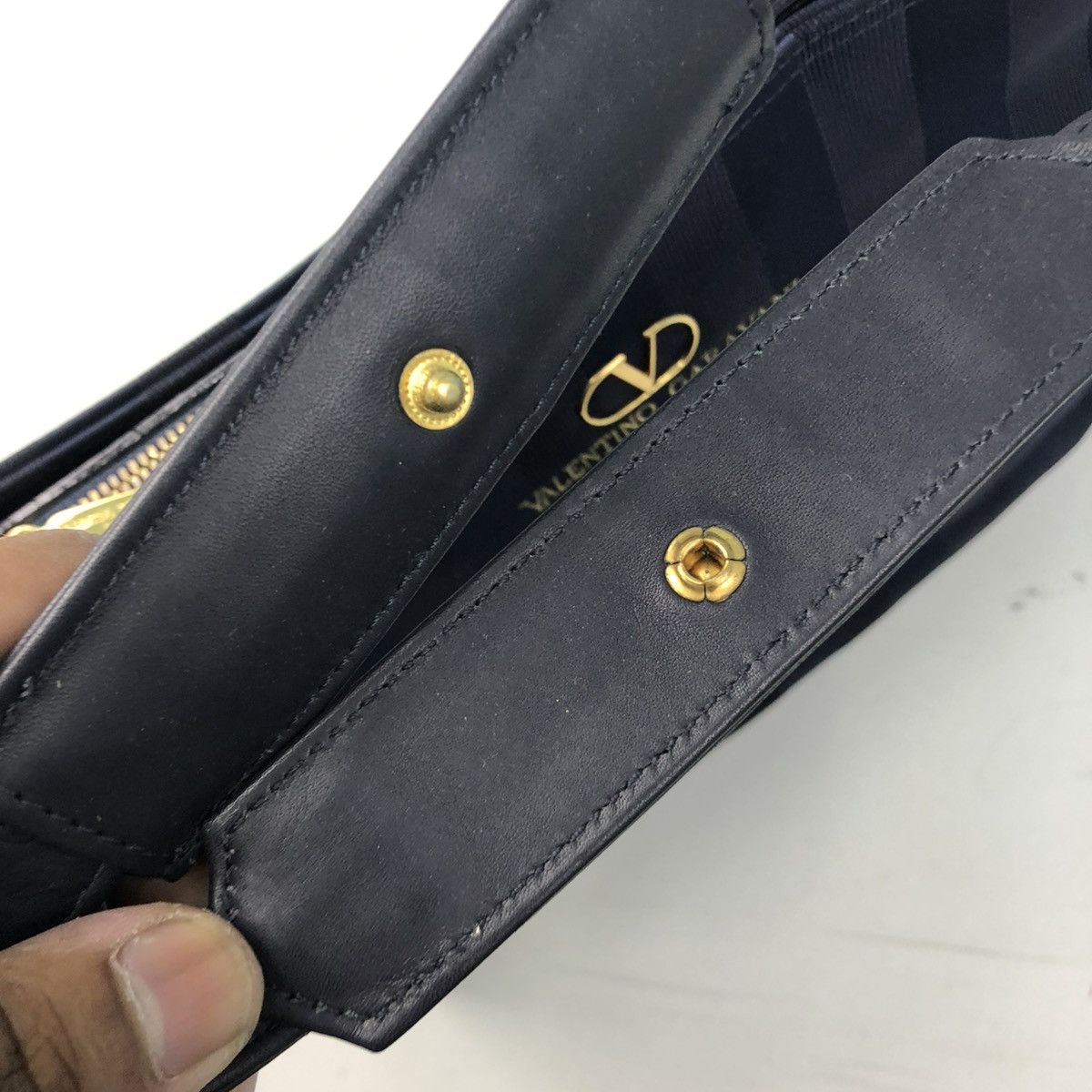 Valentino ‼️YES‼️ VALENTINO GARAVANI SPORT SHOULER BAG Size ONE SIZE - 11 Thumbnail