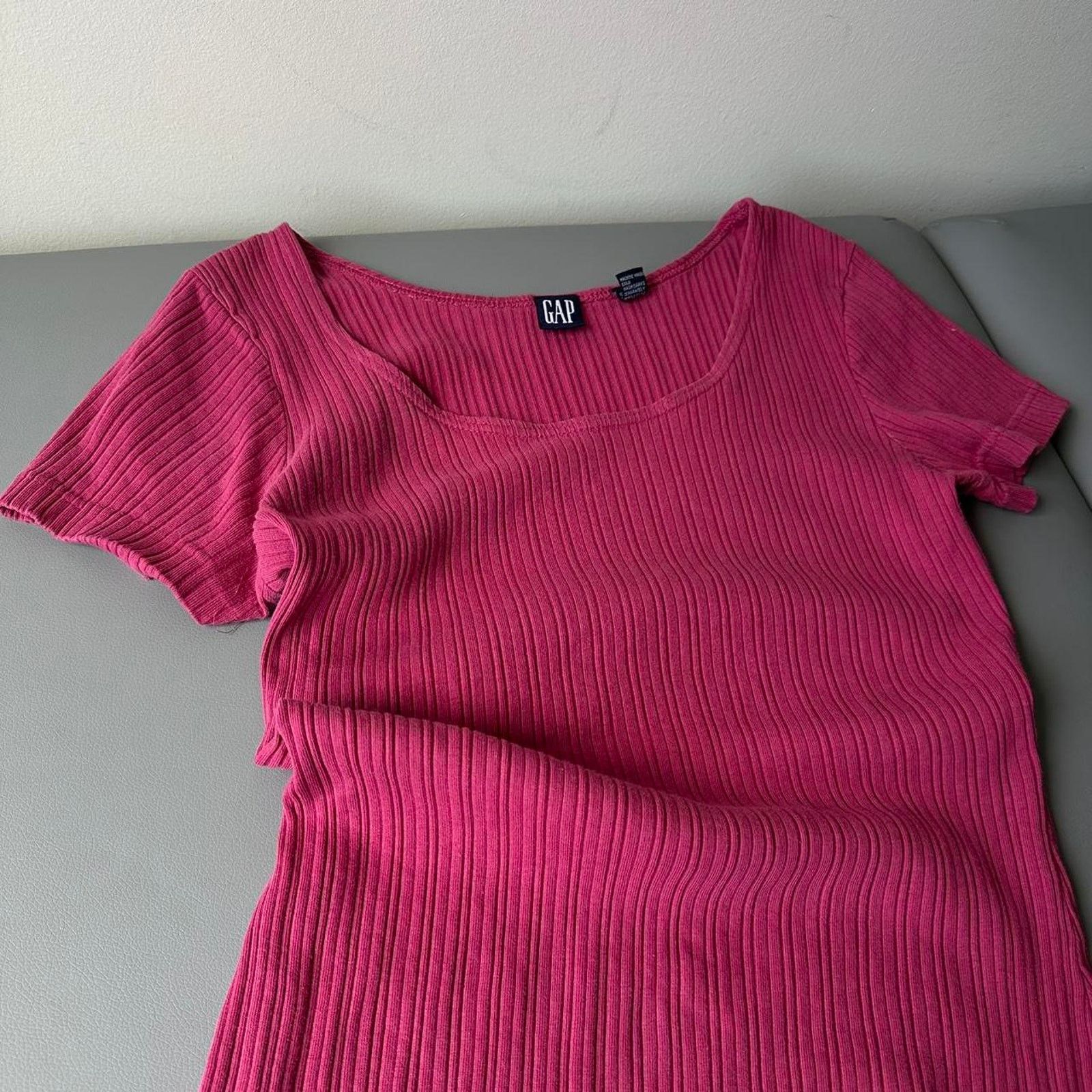 Gap × Vintage Vintage 00s Y2K Gap Pink Ribbed Fitted Scoop Neck Basic Tee Size M / US 6-8 / IT 42-44 - 4 Thumbnail