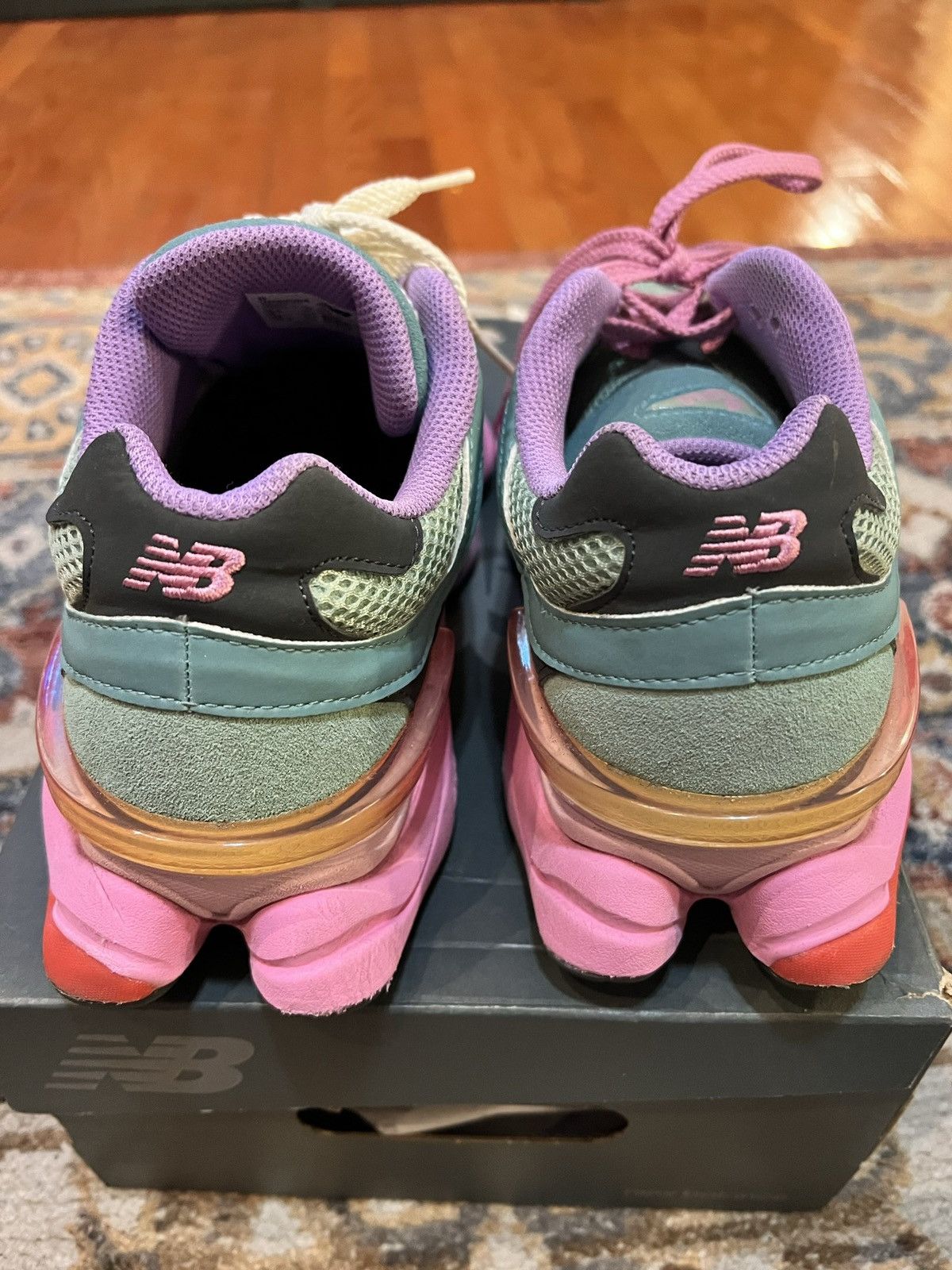 New Balance New balance 9060 warped multi color size 8.5 Size US 8.5 / EU 41-42 - 6 Thumbnail