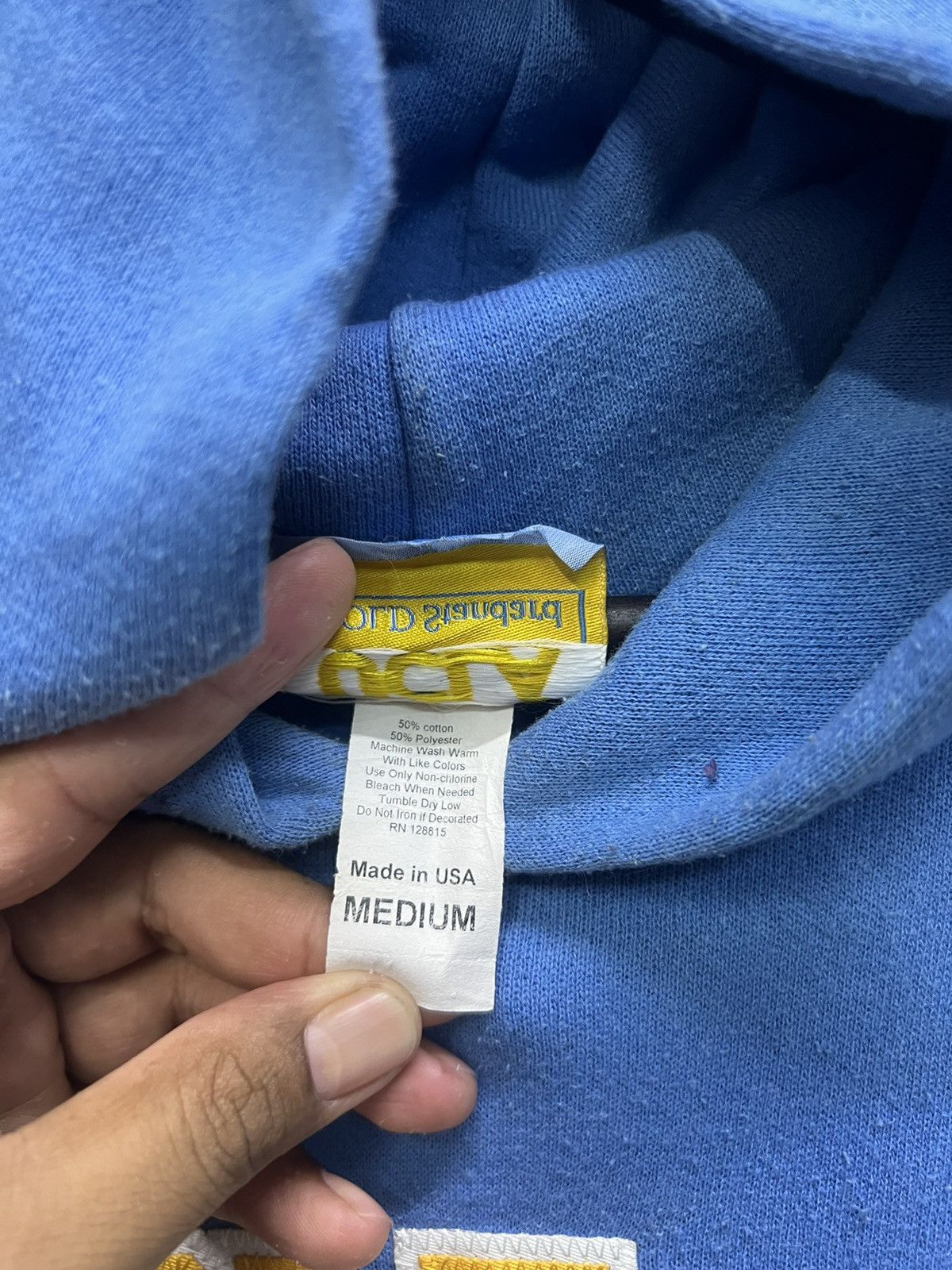Vintage Vintage UCLA Hoodie Size US M / EU 48-50 / 2 - 7 Thumbnail