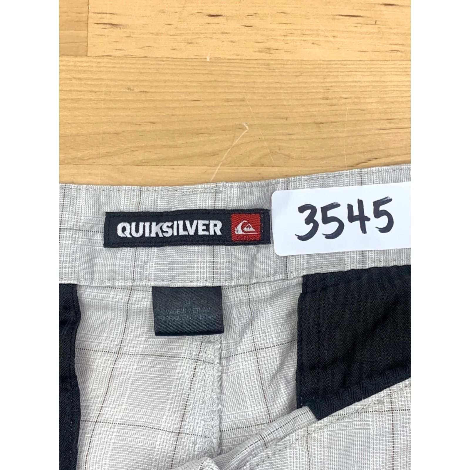 Quiksilver Quiksilver Mens Shorts Plaid Beige 34 Casual Beach Chino Pattern Men Size US 34 / EU 50 - 4 Thumbnail