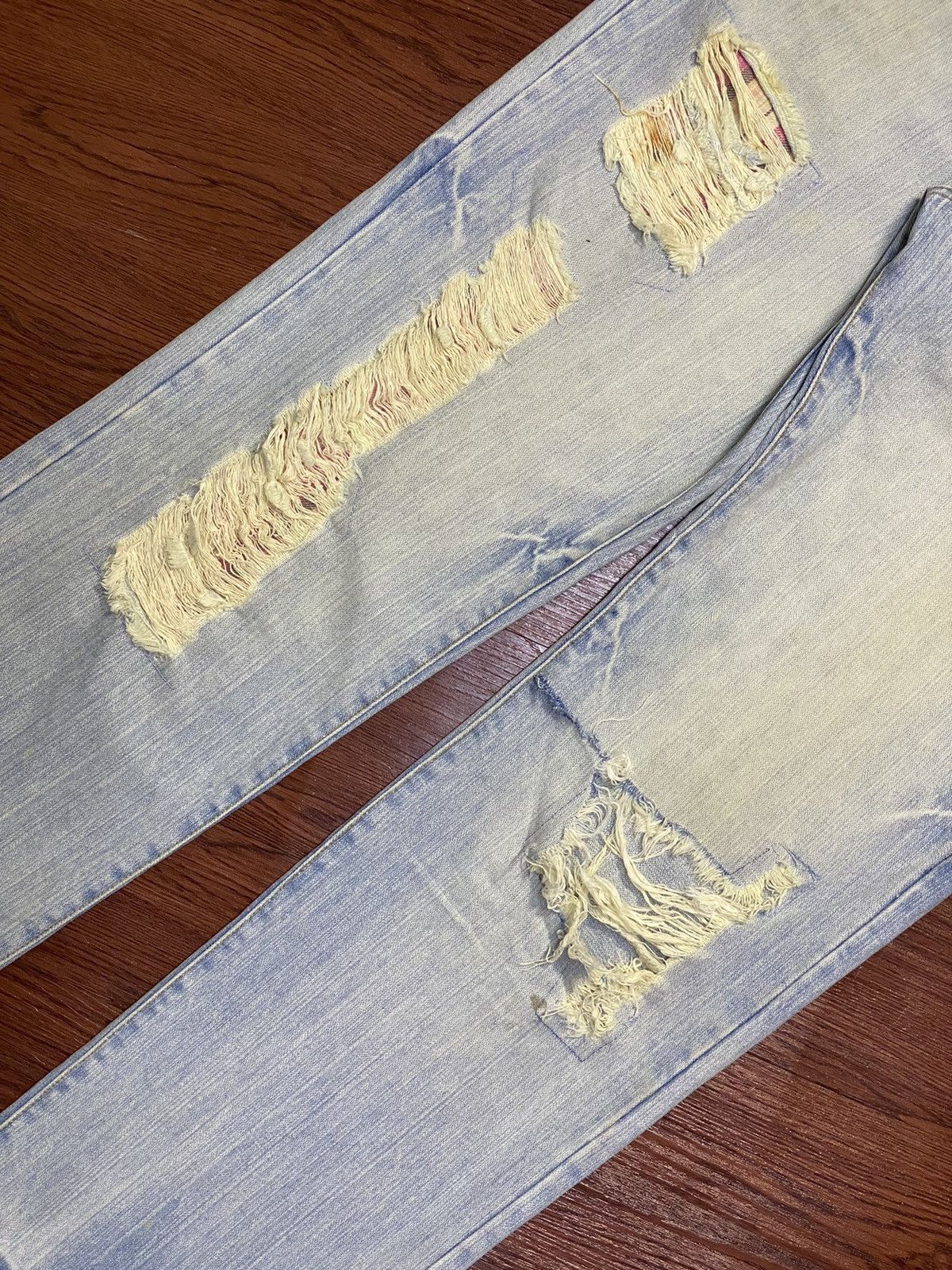 Japanese Brand Vintage Japanese Brands Faded Wash Distressed Loose Jeans Size US 32 / EU 48 - 6 Thumbnail