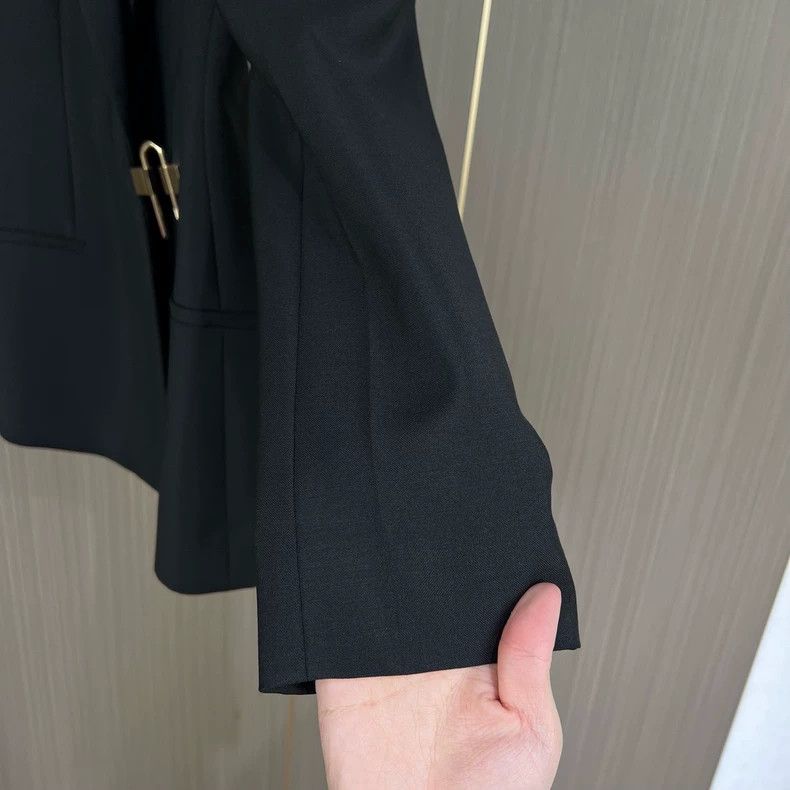 Givenchy Givenchy Metal buckle suit jacket 2506-Nextarrow Size US S / EU 44-46 / 1 - 4 Thumbnail