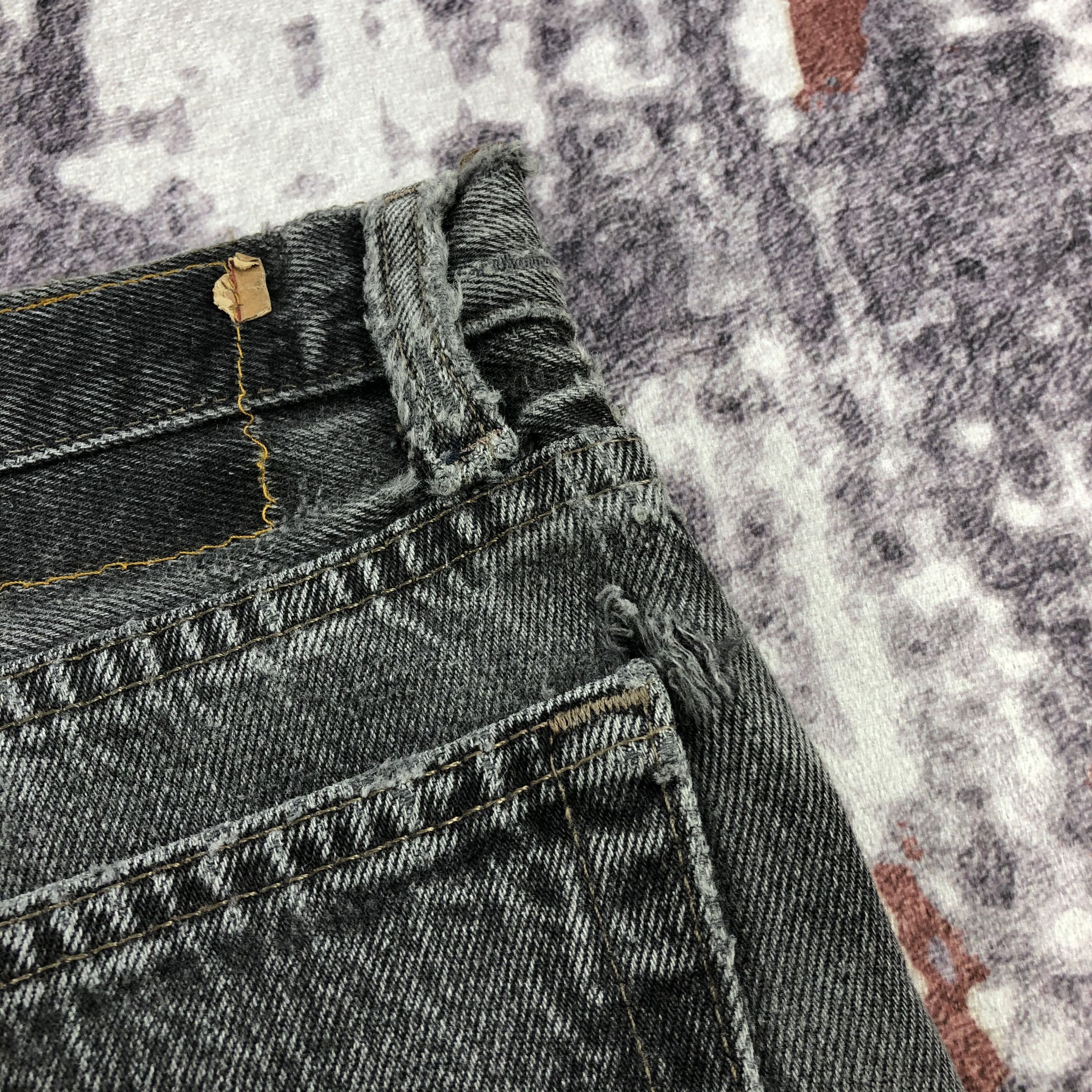 Levi's Vintage 90s Faded Black Levis 501 Jeans-JM2272 Size US 36 / EU 52 - 6 Thumbnail