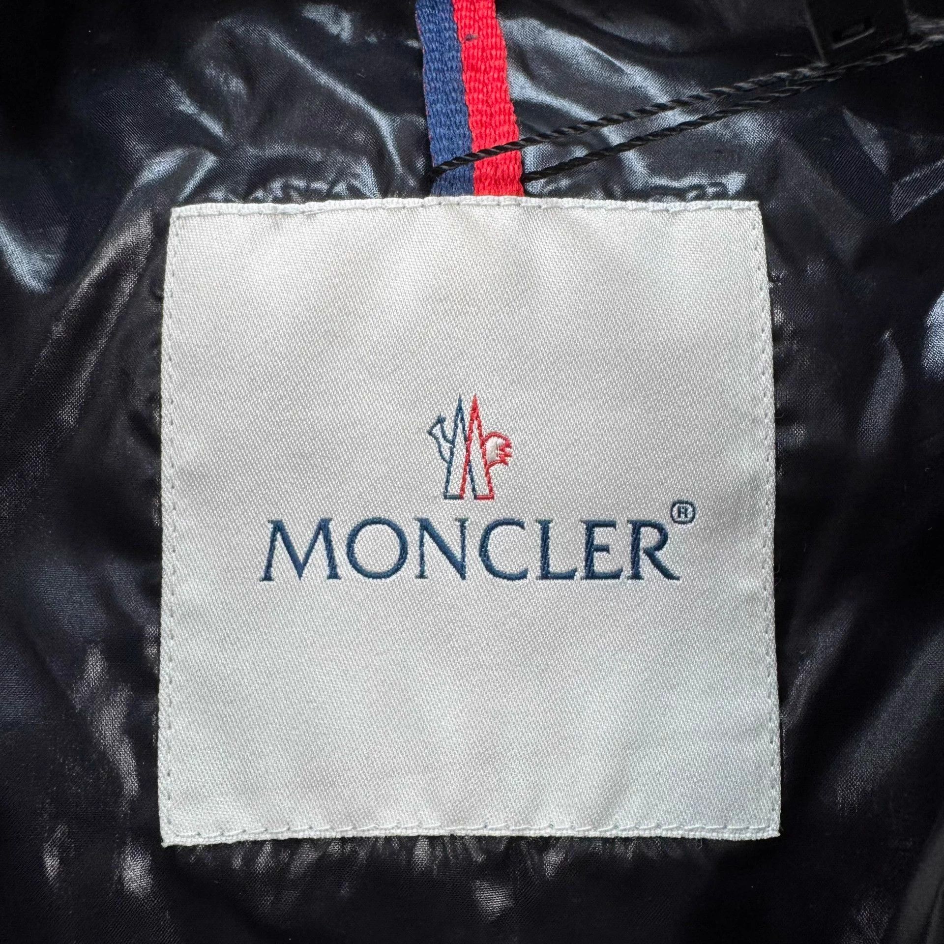 Moncler Moncler Hermifur Black Puffer 2 98 New comic logo missing Size M / US 6-8 / IT 42-44 - 6 Thumbnail