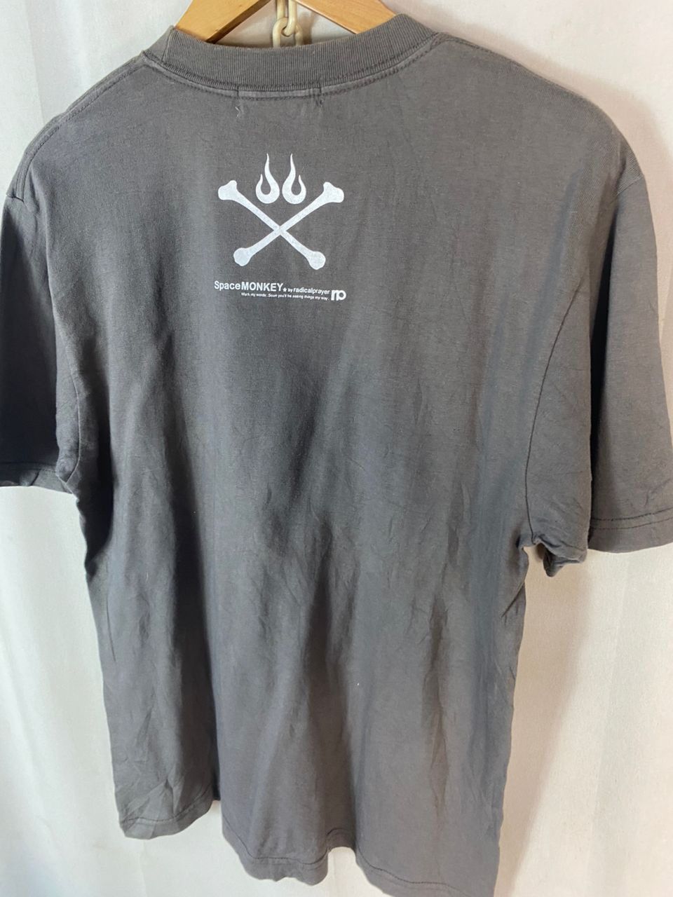 Japanese Brand Space monkey “idiots “ printed tshirt Size US M / EU 48-50 / 2 - 7 Thumbnail