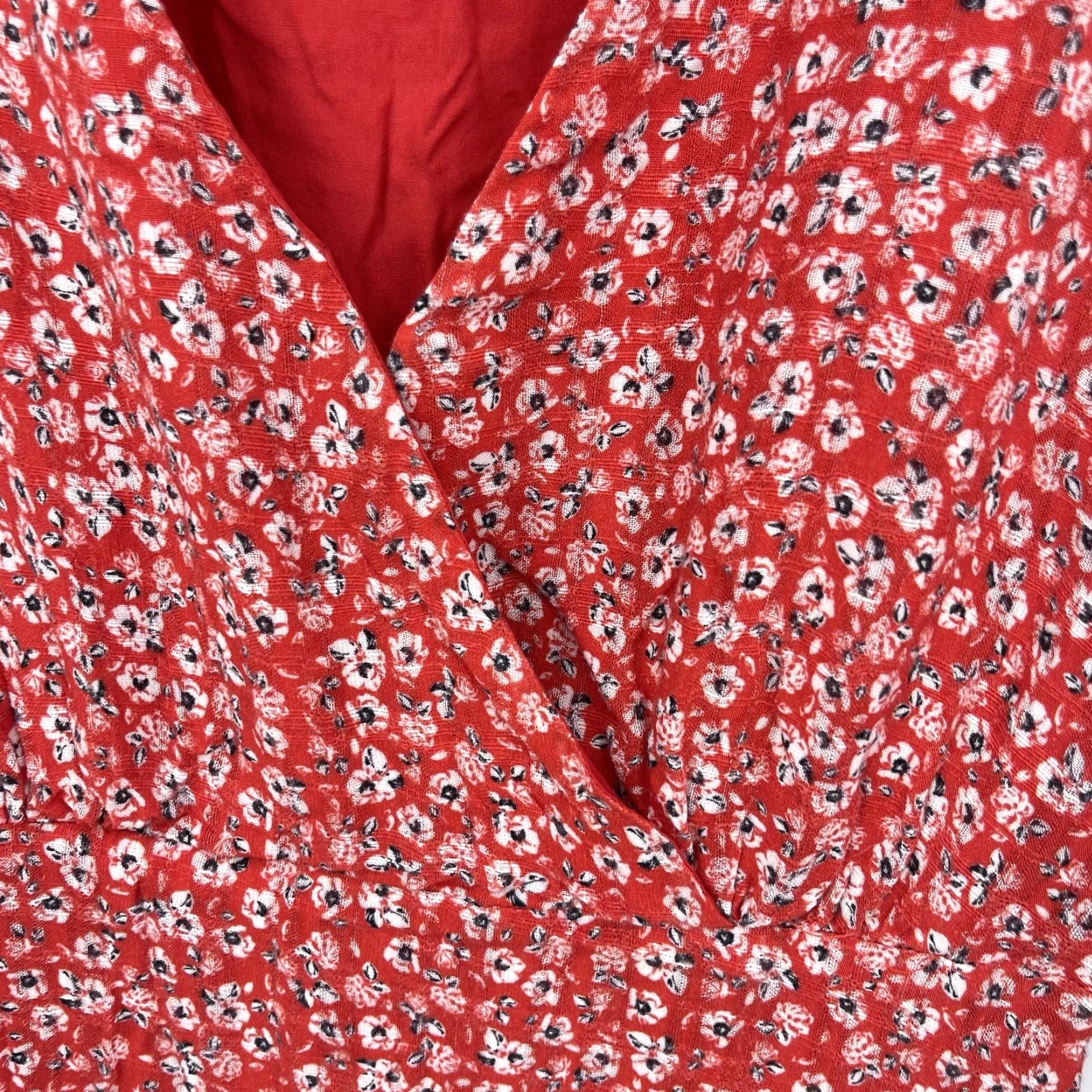 Anthropologie Stevie May Dress Womens XS Faux Wrap Red Floral Boho Mini V-Neck Short Sleeve Casual 90s Bohemian Womens Size XS / US 0-2 / IT 36-38 - 6 Thumbnail