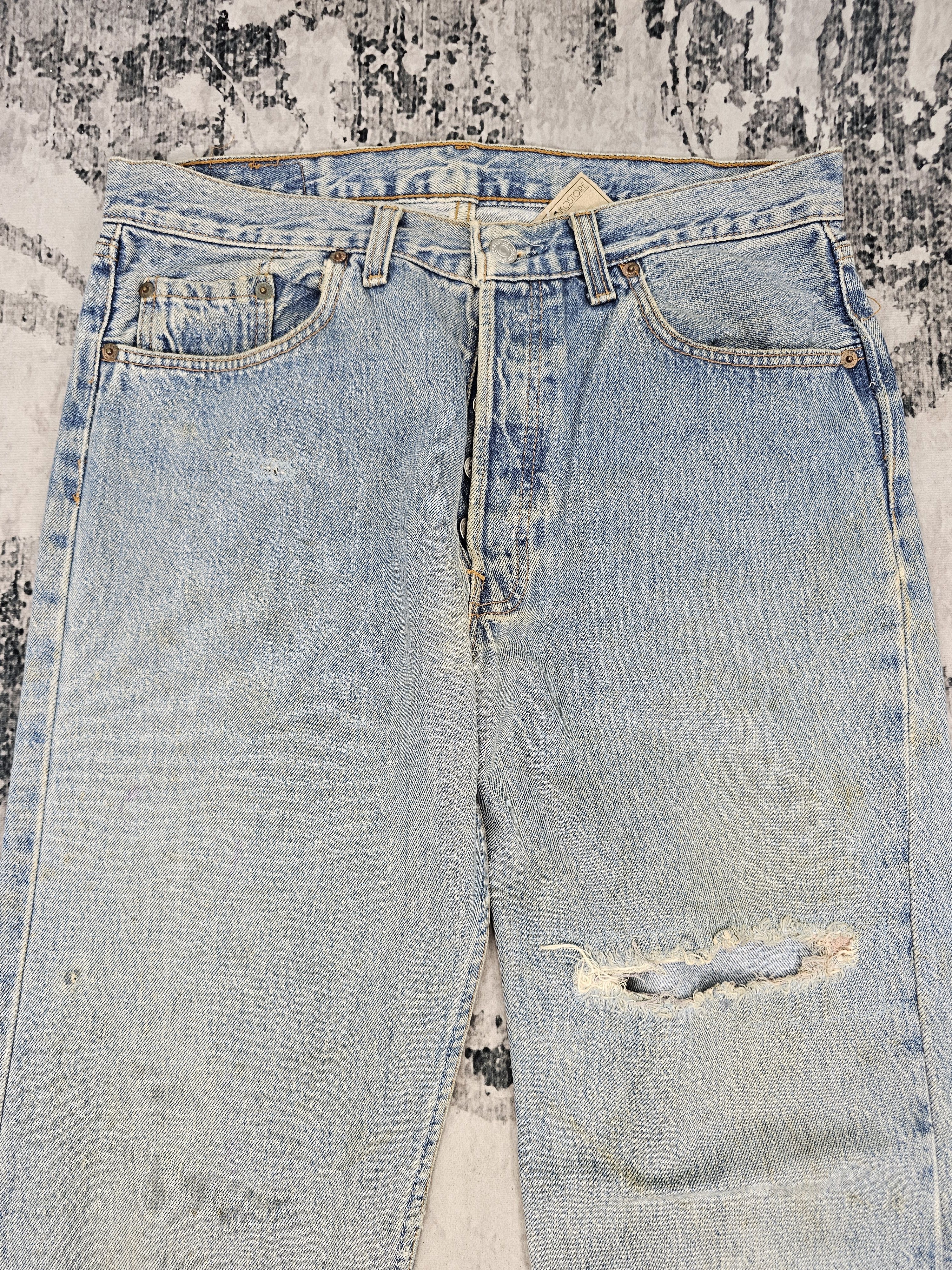 Levi's Vtg 90's LEVIS 501 Light Wash Ripped Size 33X33 Jeans L0414 Size US 33 - 5 Thumbnail