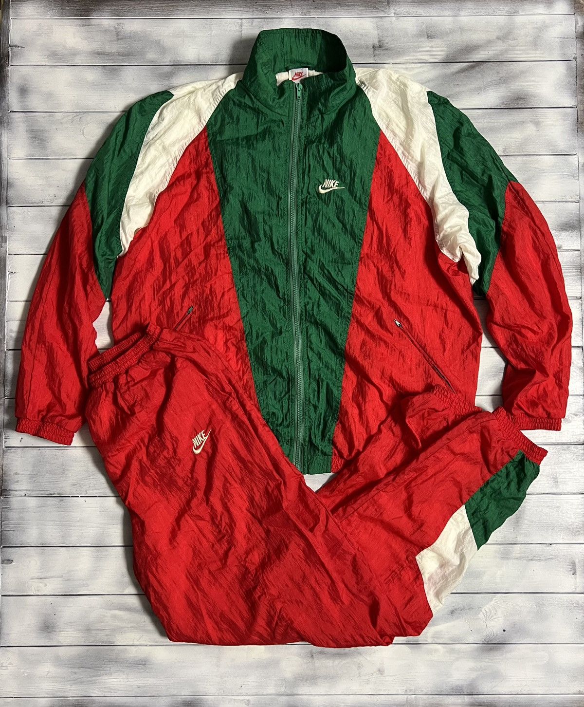 Nike Rare Vintage Vest Nike Small Swoosh 90’s Sportwear Size US S / EU 44-46 / 1 - 1 Thumbnail