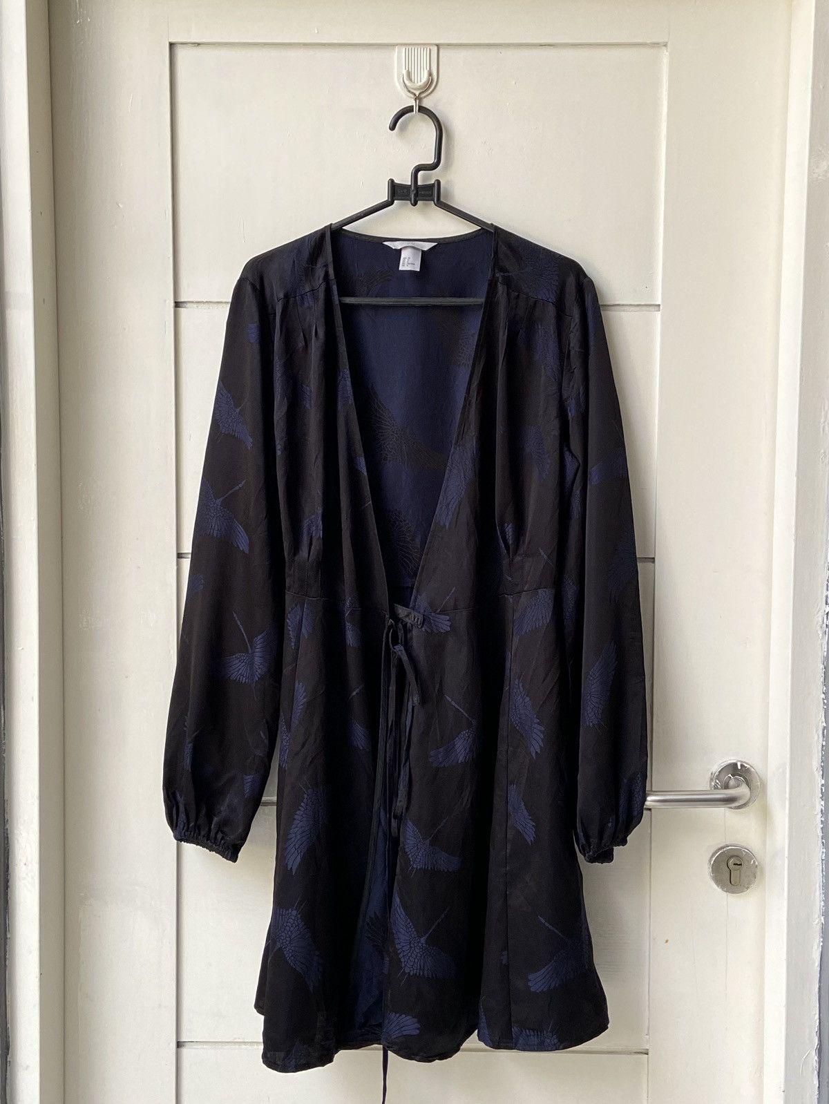 H&M H&M Black Kimono Bird Pattern Size US XS / EU 42 / 0 - 1 Thumbnail