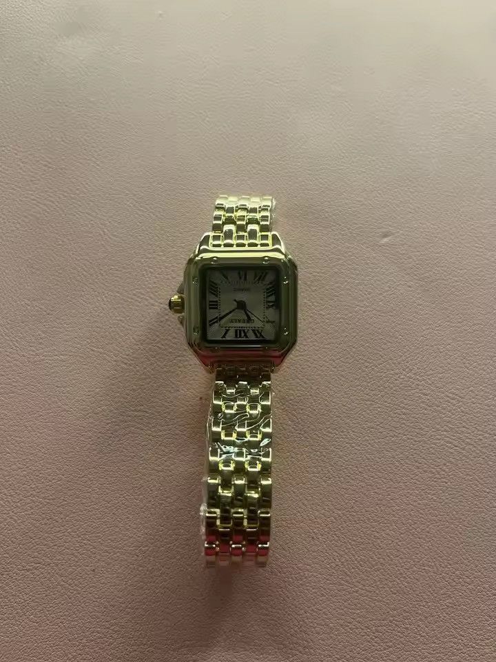 Vintage Vintage 90s black dial luxury style quartz silver watch Size ONE SIZE - 4 Thumbnail