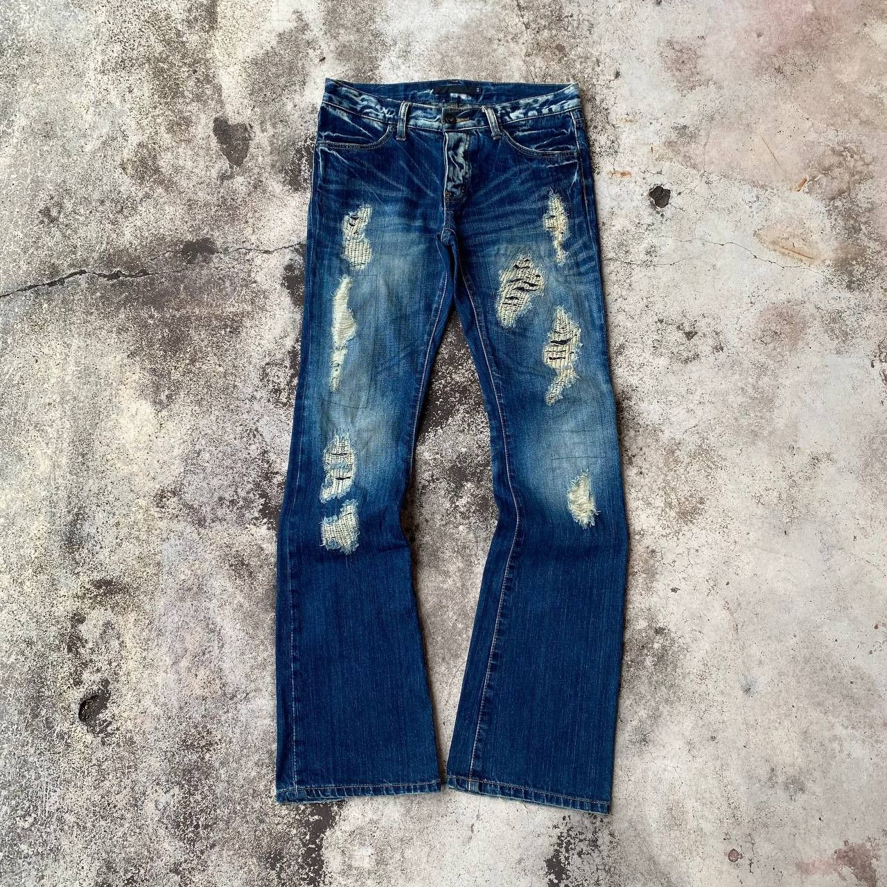 GOSTAR DE FUGA FLARED FUGA DISTRESSED DENIM BOOTCUT W29" Size US 30 / EU 46 - 2 Thumbnail