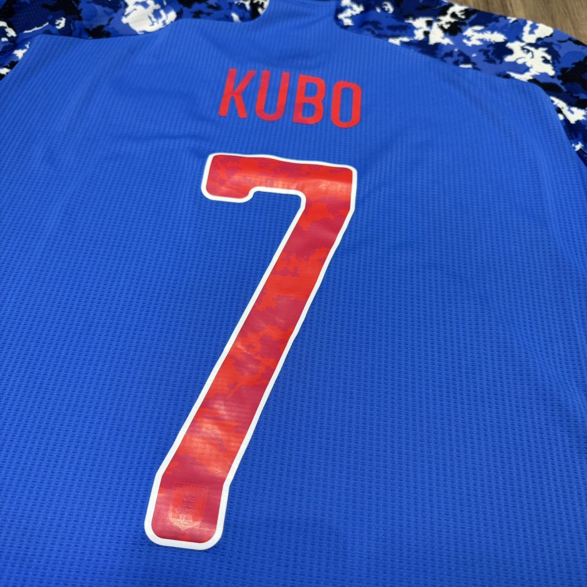 Adidas Japan olympic game 2020 home shirt #7 Kubo(bnwt) Size US L / EU 52-54 / 3 - 6 Thumbnail