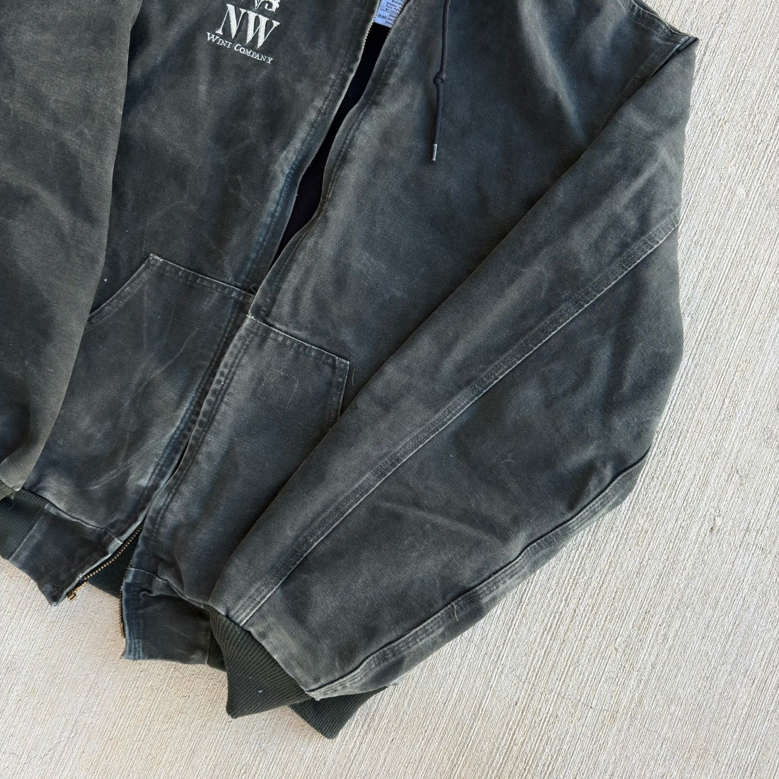 Carhartt × Vintage Carhartt J25 MOS green hooded work wear jacket Size US M / EU 48-50 / 2 - 5 Thumbnail