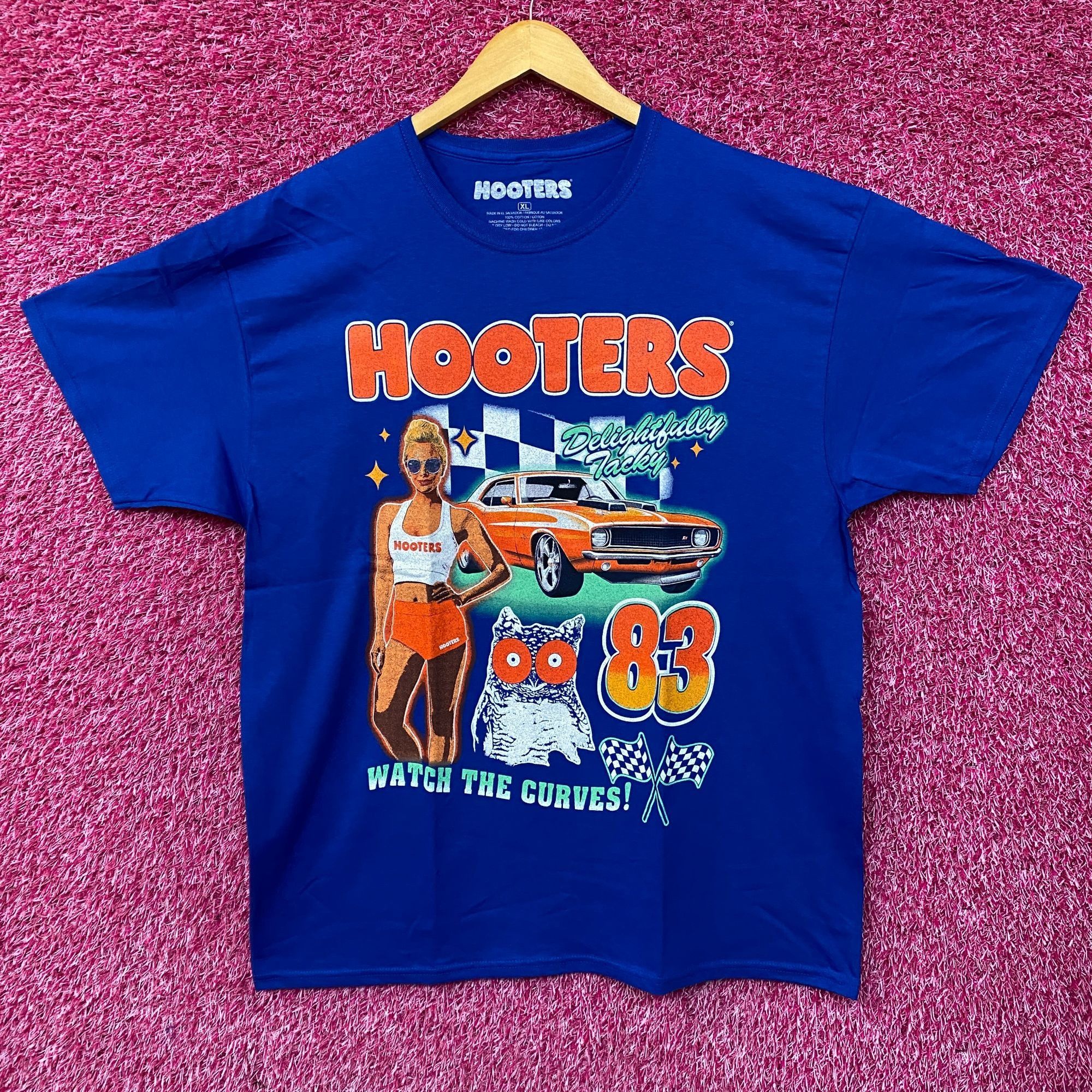 Other Hooters Delightfully Tacky Racing 83 Watch The Curves T-shir Size US XL / EU 56 / 4 - 1 Thumbnail