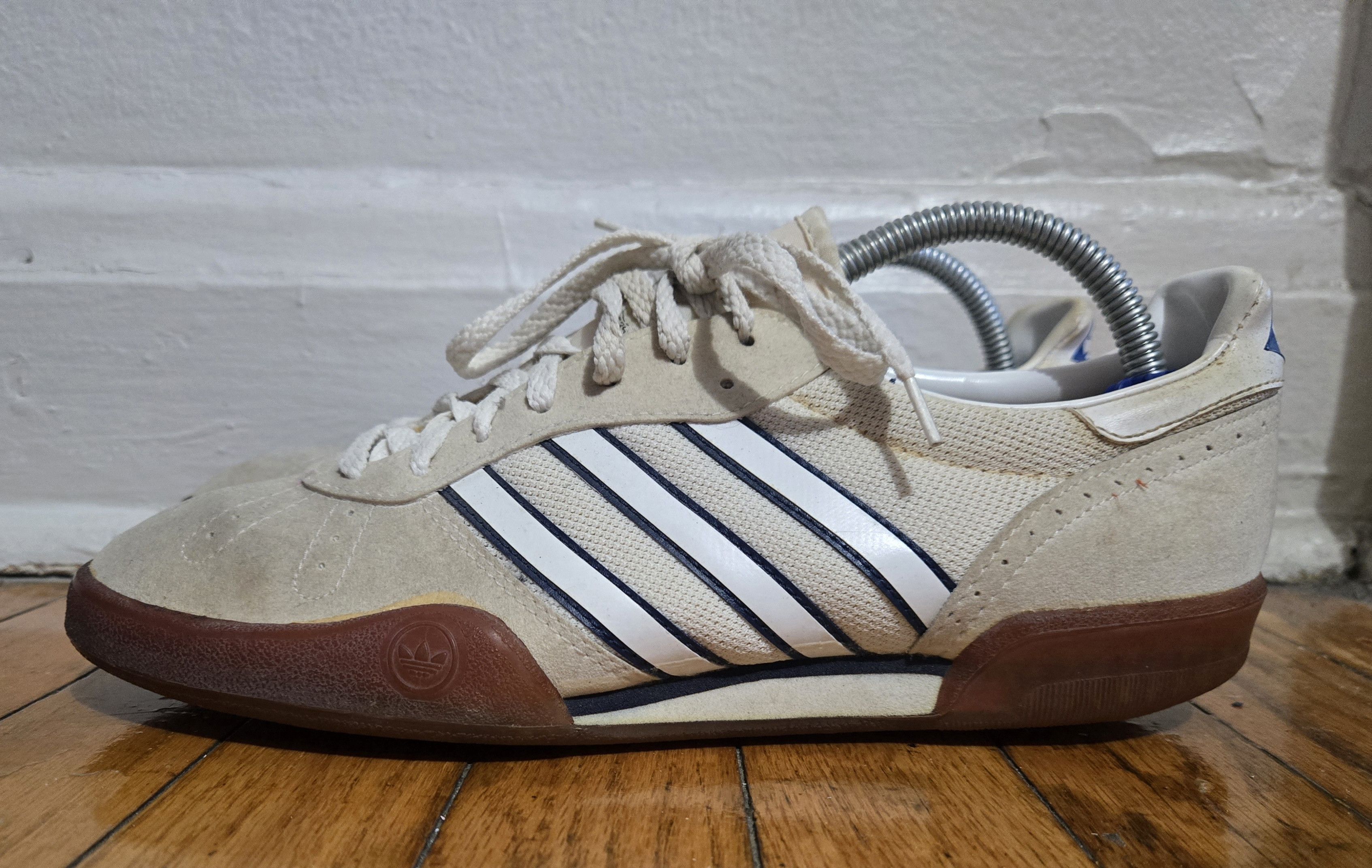 Adidas vtg Adidas 1986 Indoor King 9US/8Uk Sneaker Made in Taiwan Size US 9 / EU 42 - 2 Thumbnail