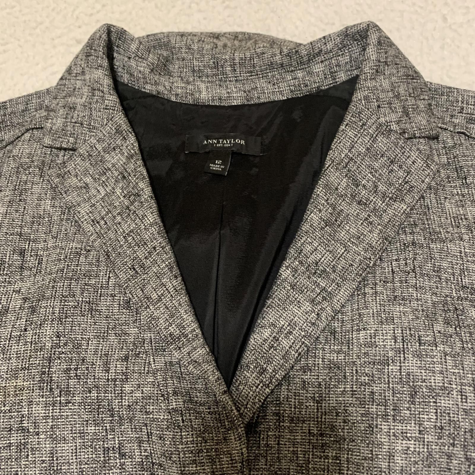 Ann Taylor Ann Taylor Women's Size 12 Gray Short Sleeve Belted Blazer Size XL / US 12-14 / IT 48-50 - 12 Thumbnail