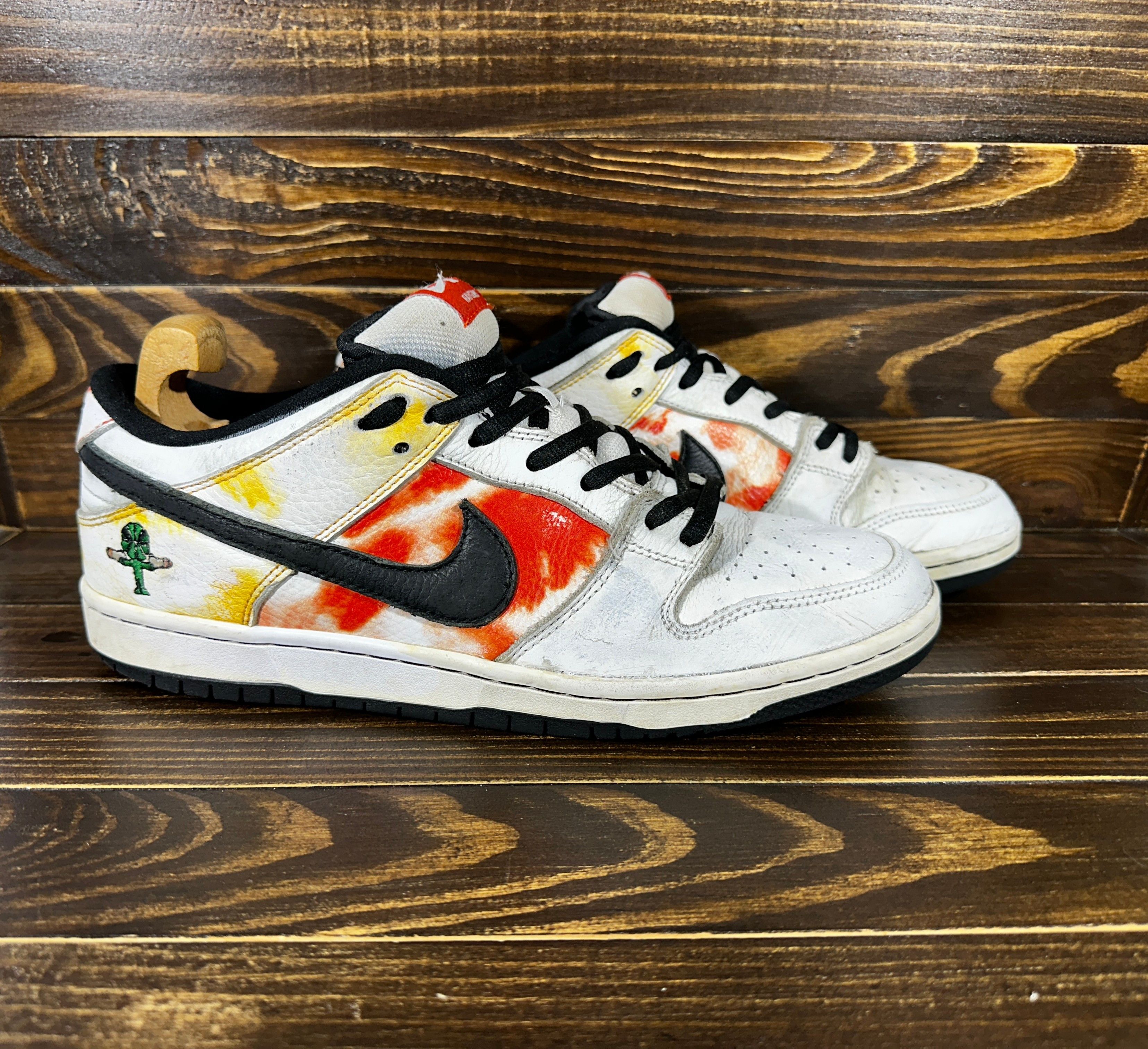 Leather Nike Nike SB Dunk Low Tie Dye Raygun White Men s Sneakers Grailed