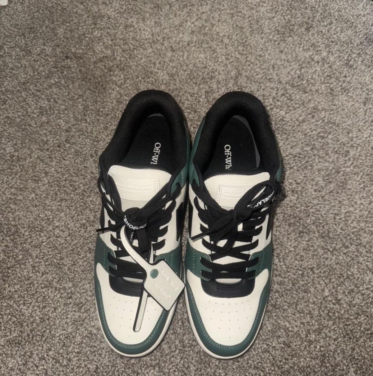 Off-White Out of office: Off-White Size US 11 / EU 44 - 1 Thumbnail