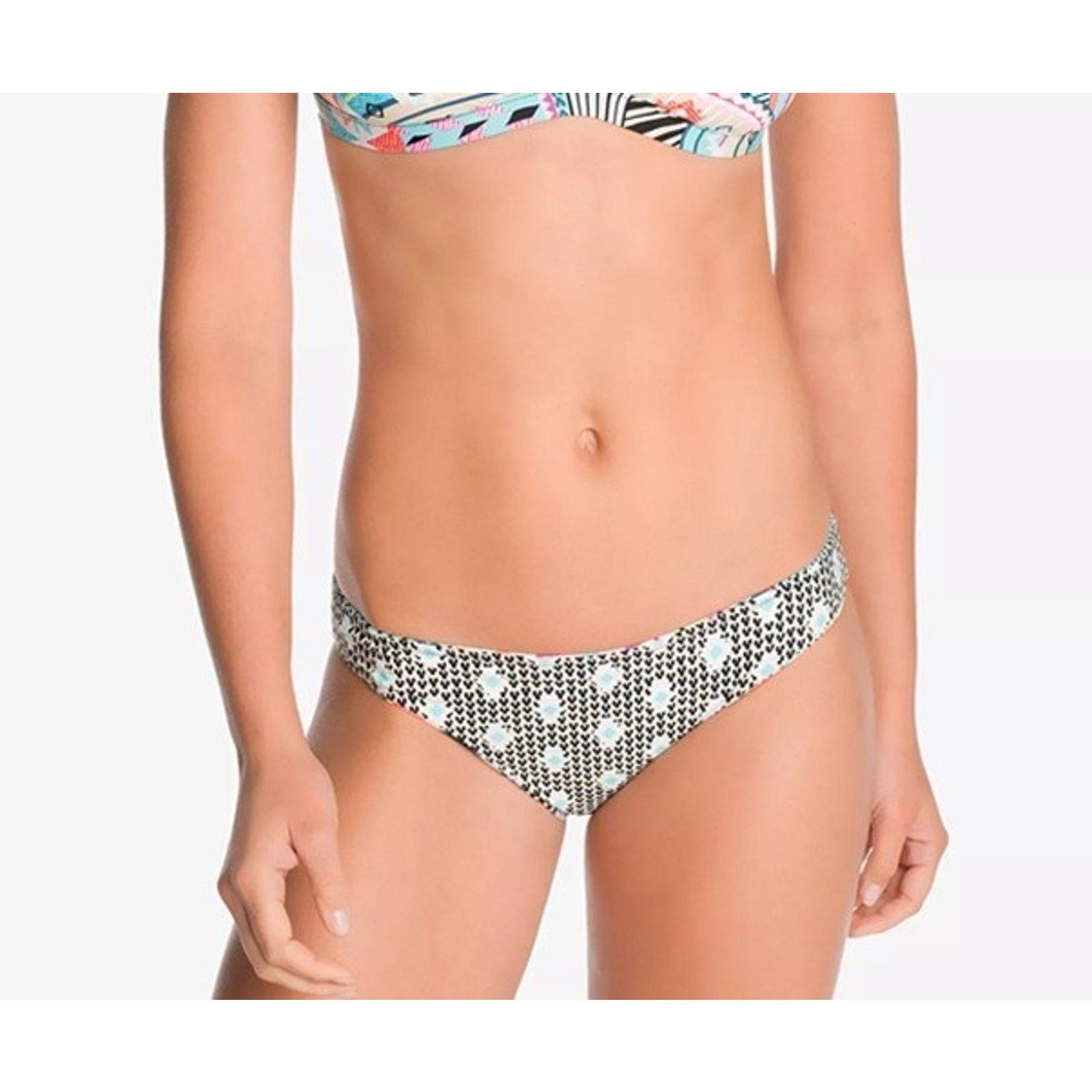 Vera Bradley NWT Vera Bradley Desert Geo Reversible Bikini Bottom S (4-6) Size S / US 4 / IT 40 - 7 Thumbnail
