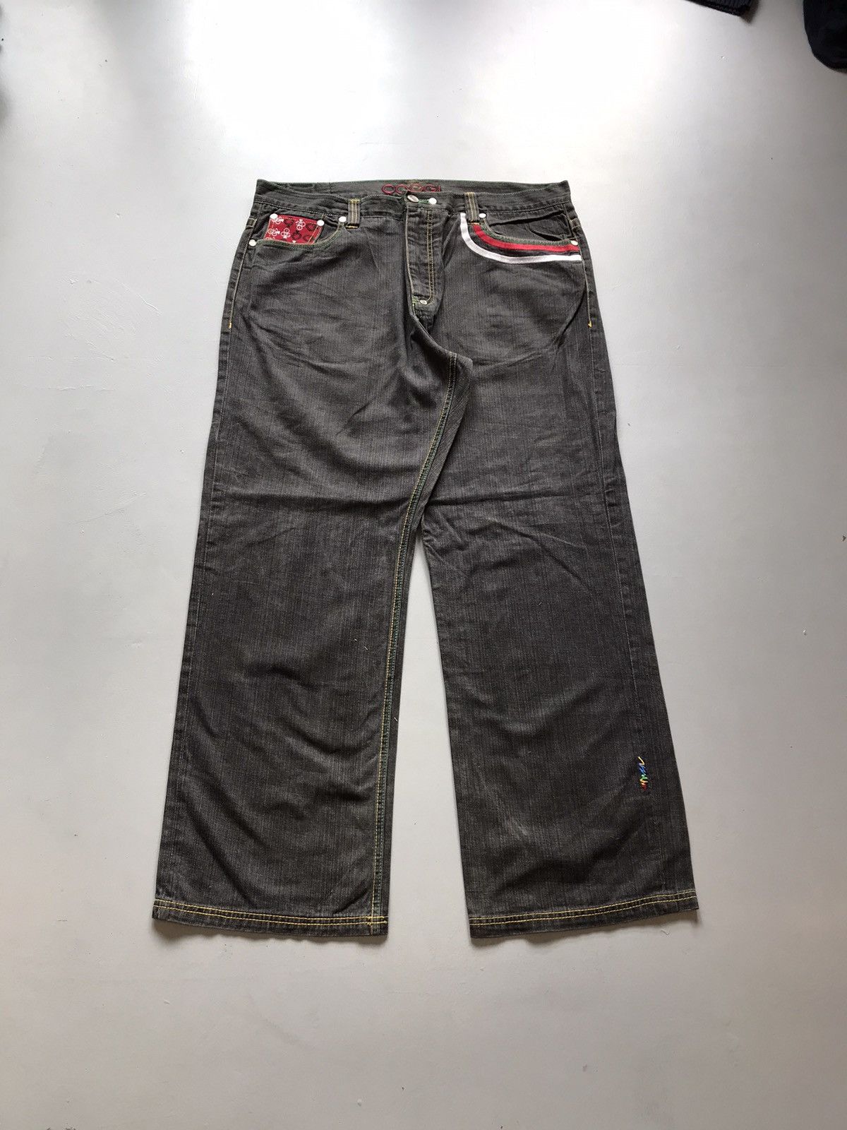 Coogi Vintage Coogi crazy king & joker embroidered denim Size US 44 / EU 60 - 2 Thumbnail