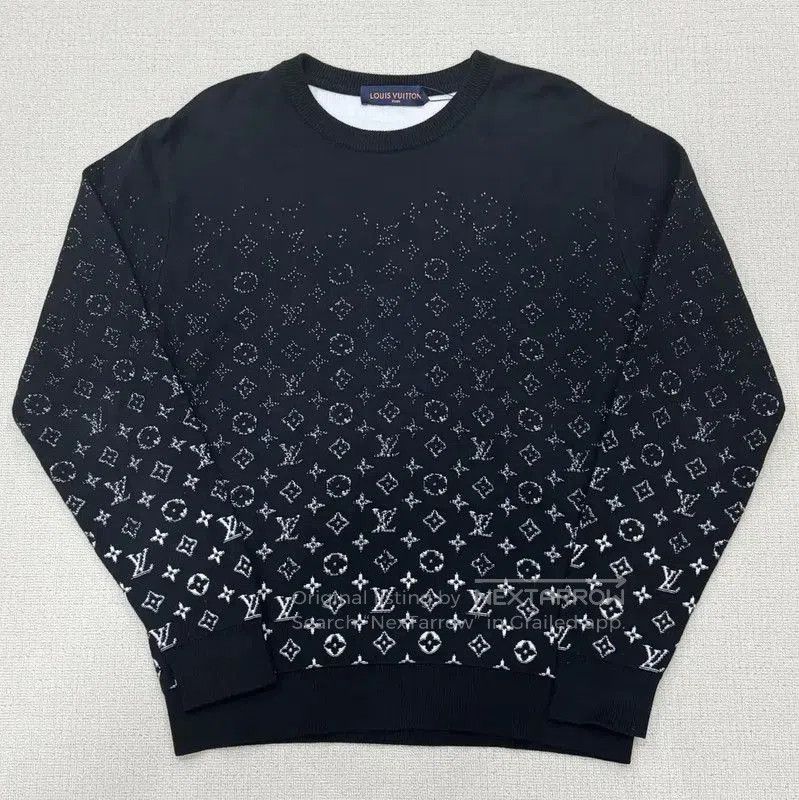 Louis Vuitton Black Printed Long Sleeve Sweatshirt .