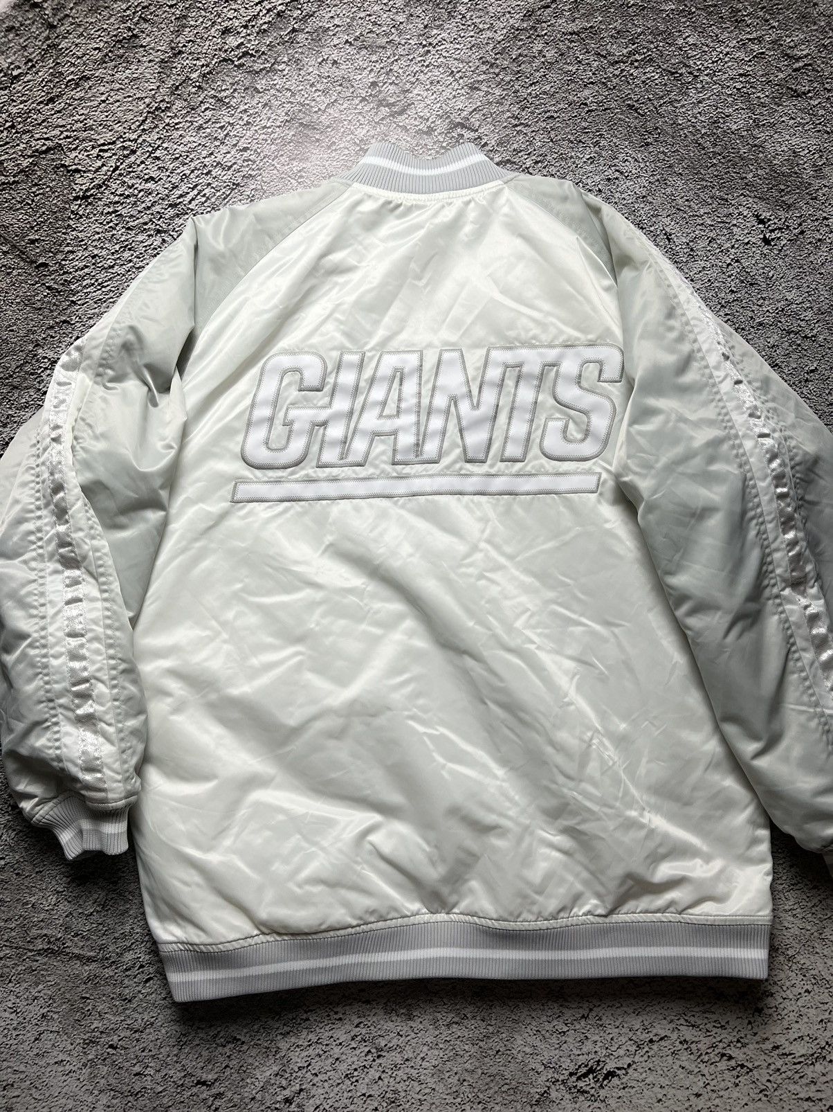 Early 00’s New York Giants NFL reebok Y2K bomber jacket