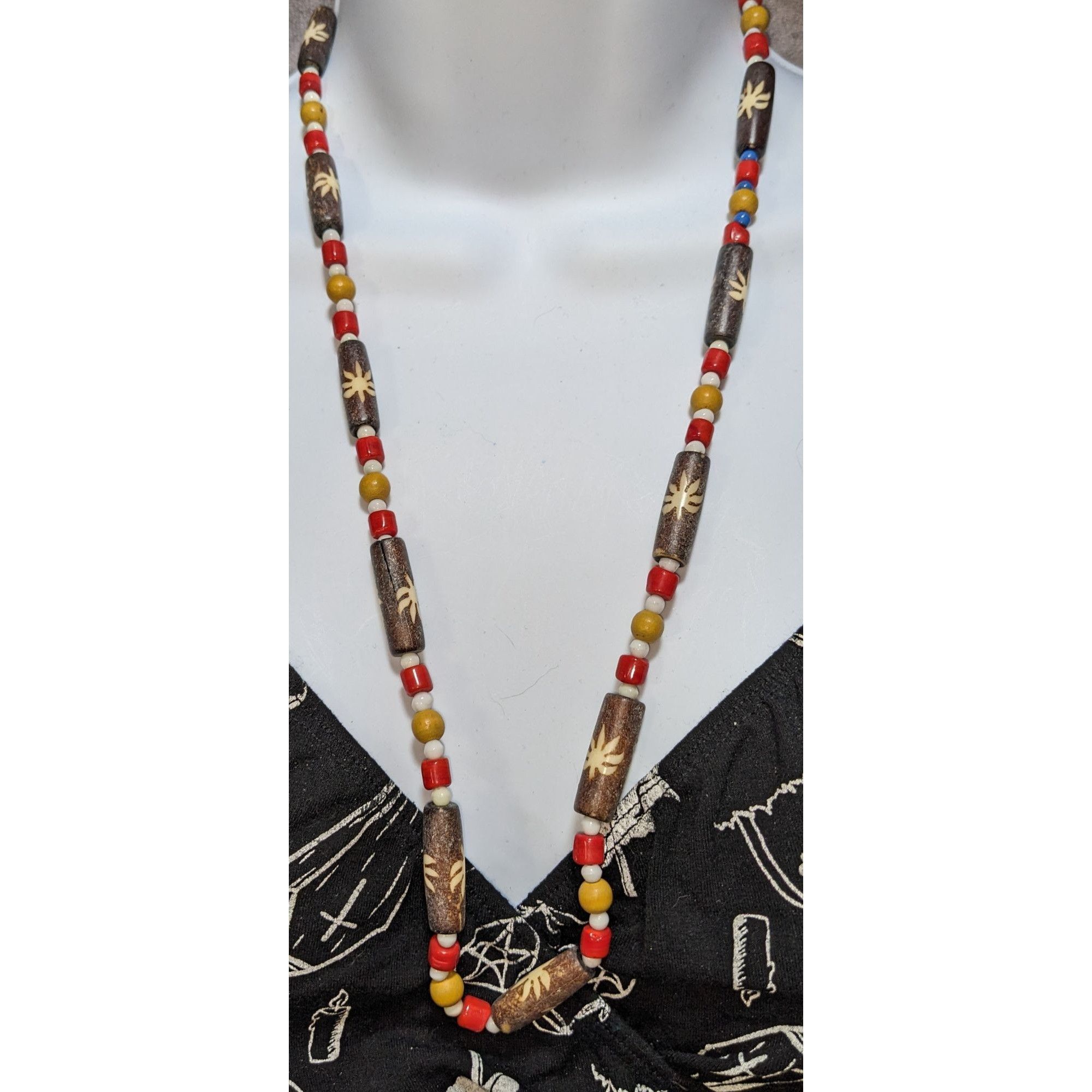 Other Vintage 90s Hand-Carved Wooden Beaded Necklace Size ONE SIZE - 1 Thumbnail